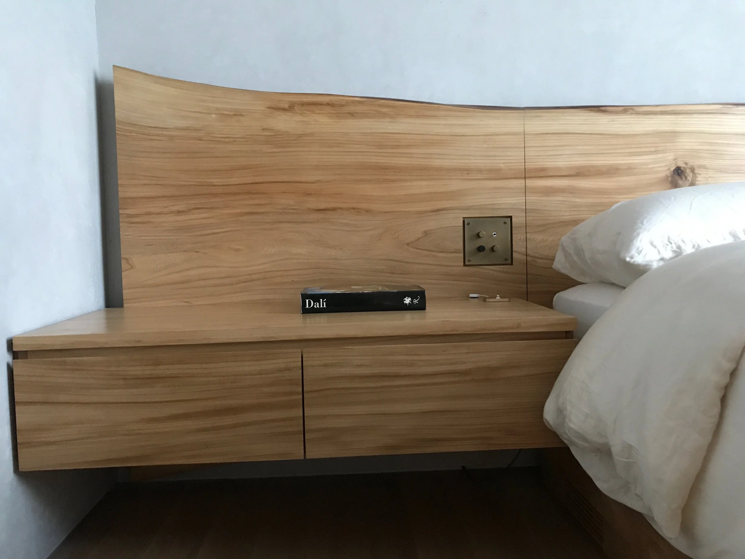 Svelte Live Edge Elm Bed