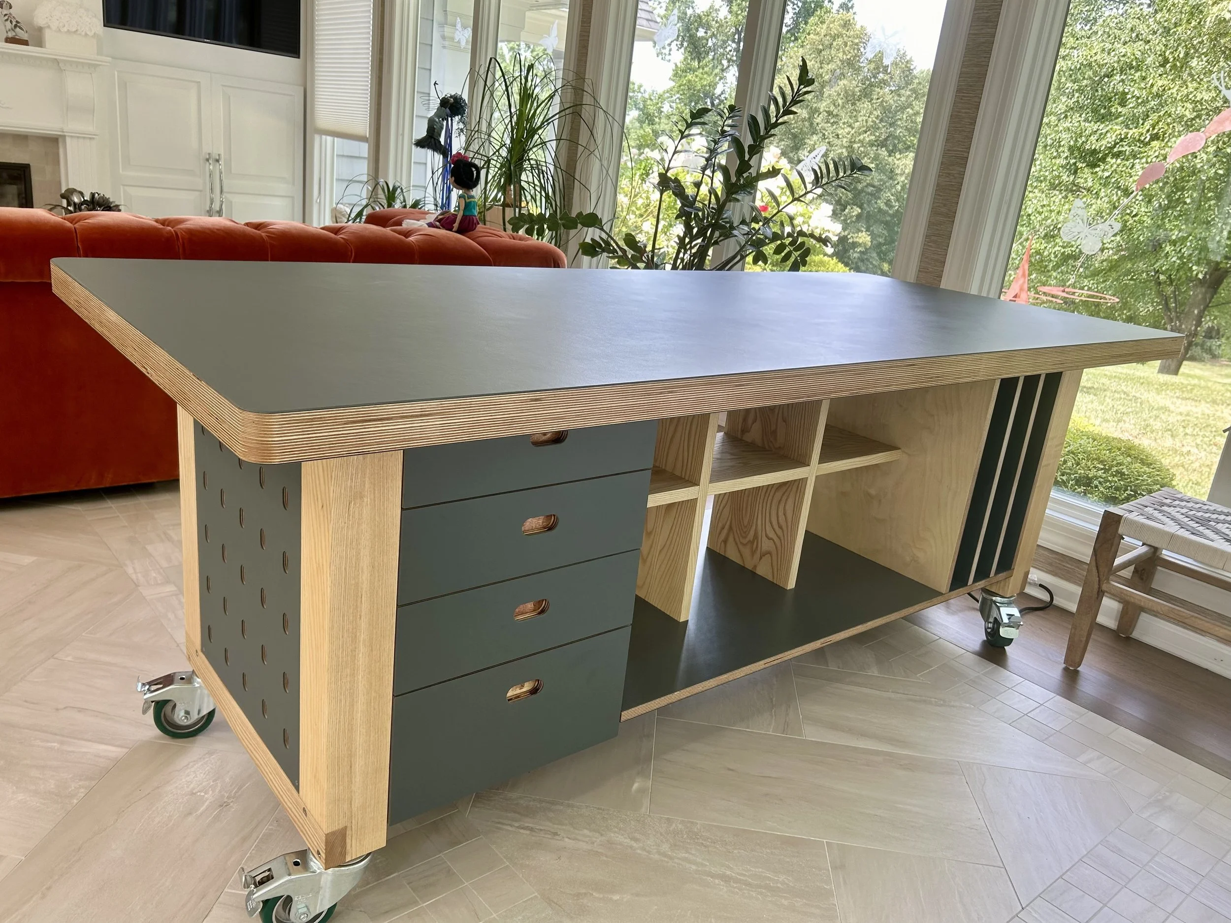 Schramm worktable 1.jpg