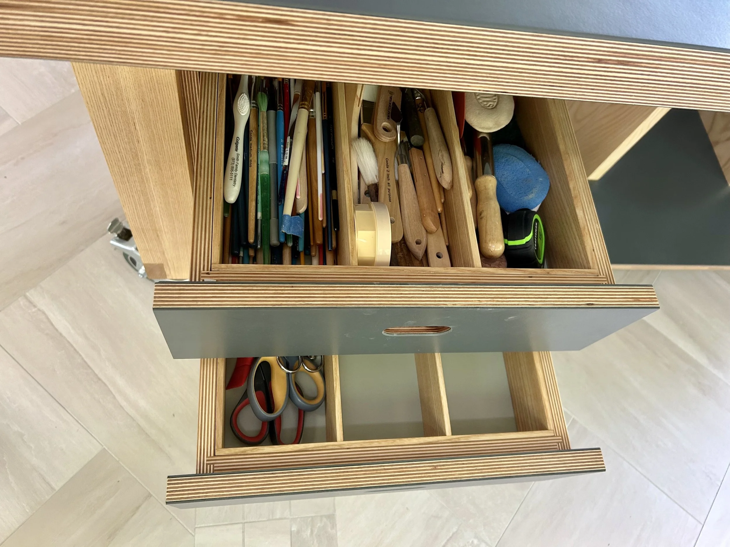 Schramm worktable 9.jpg