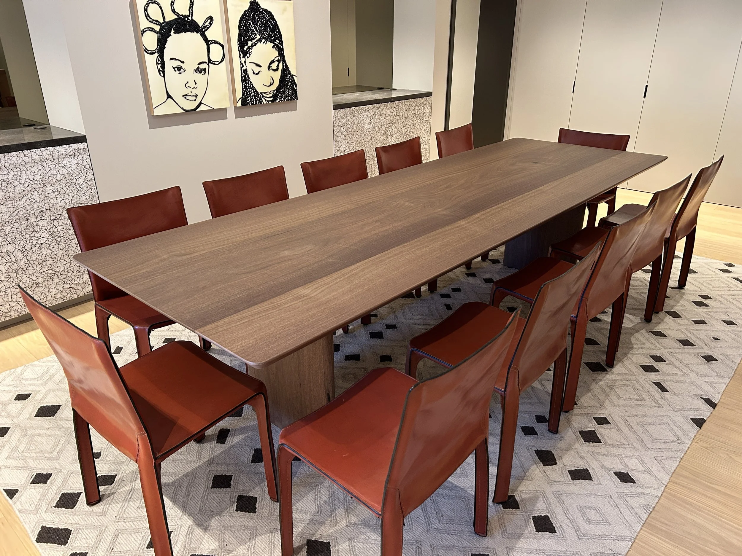 kerzner dining table - 4.JPG