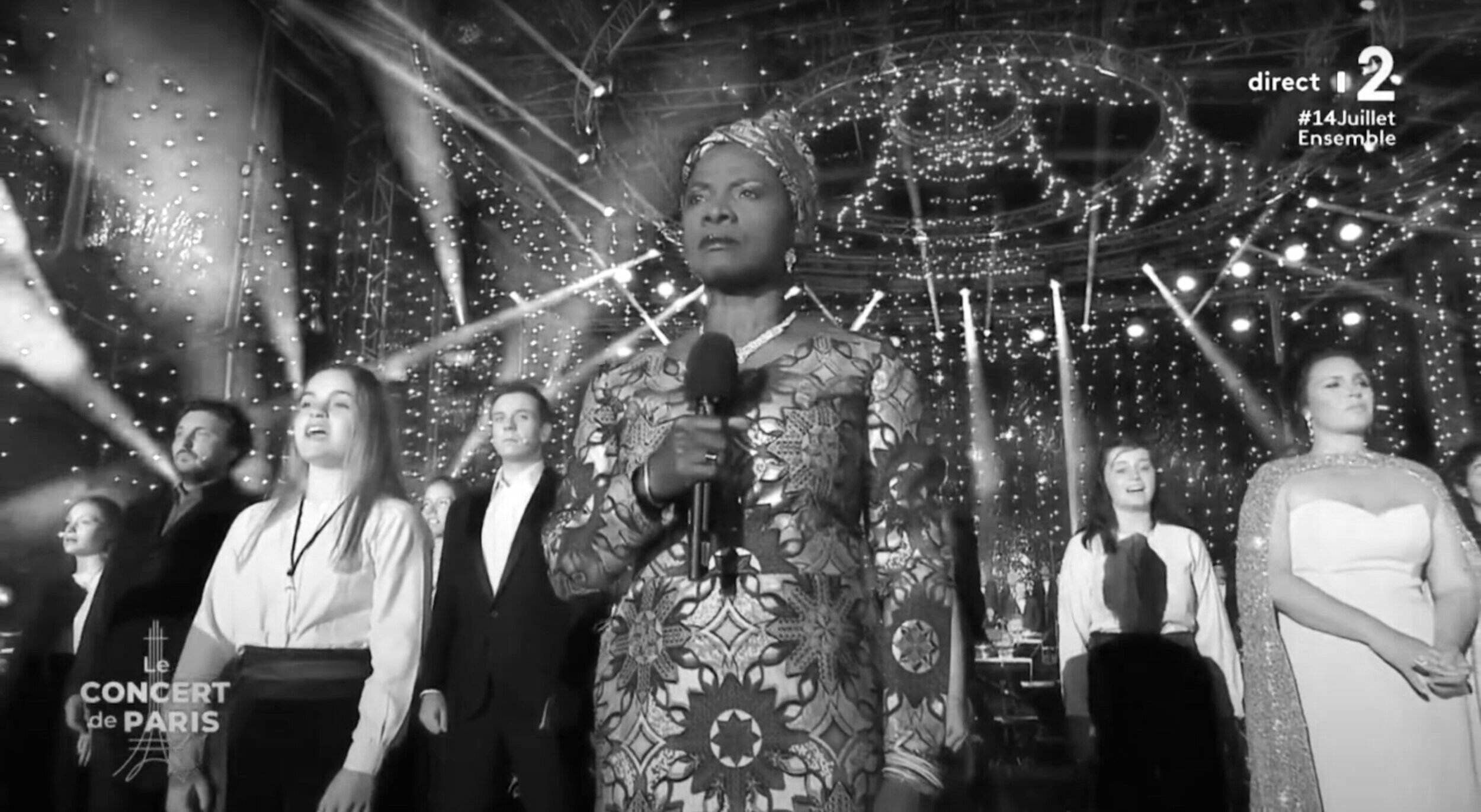 The+Marseillaise+for+Angelique+under+the+Eiffel+tower_2.jpg