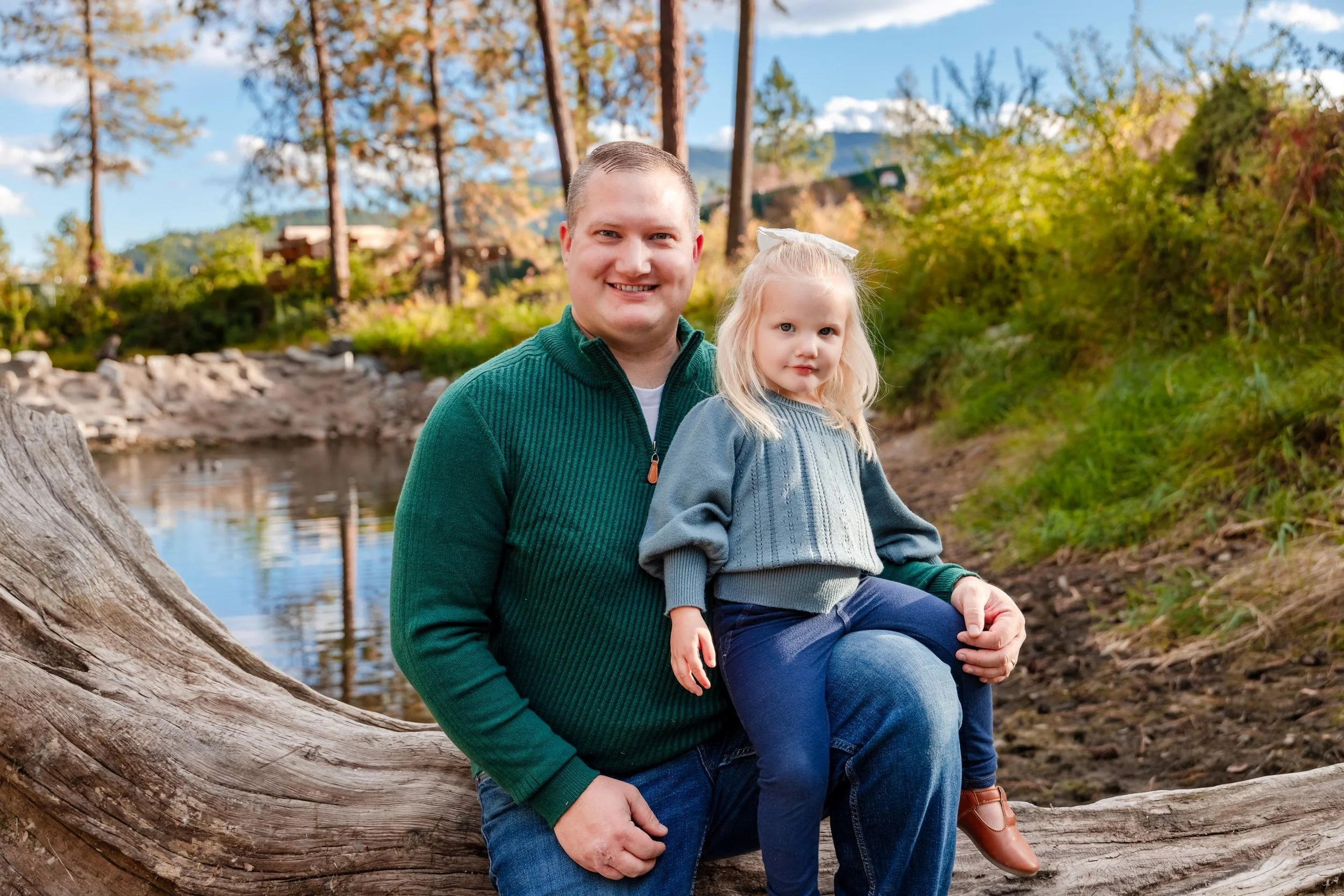 dad and daughter falls park coeur d'alene photographer
