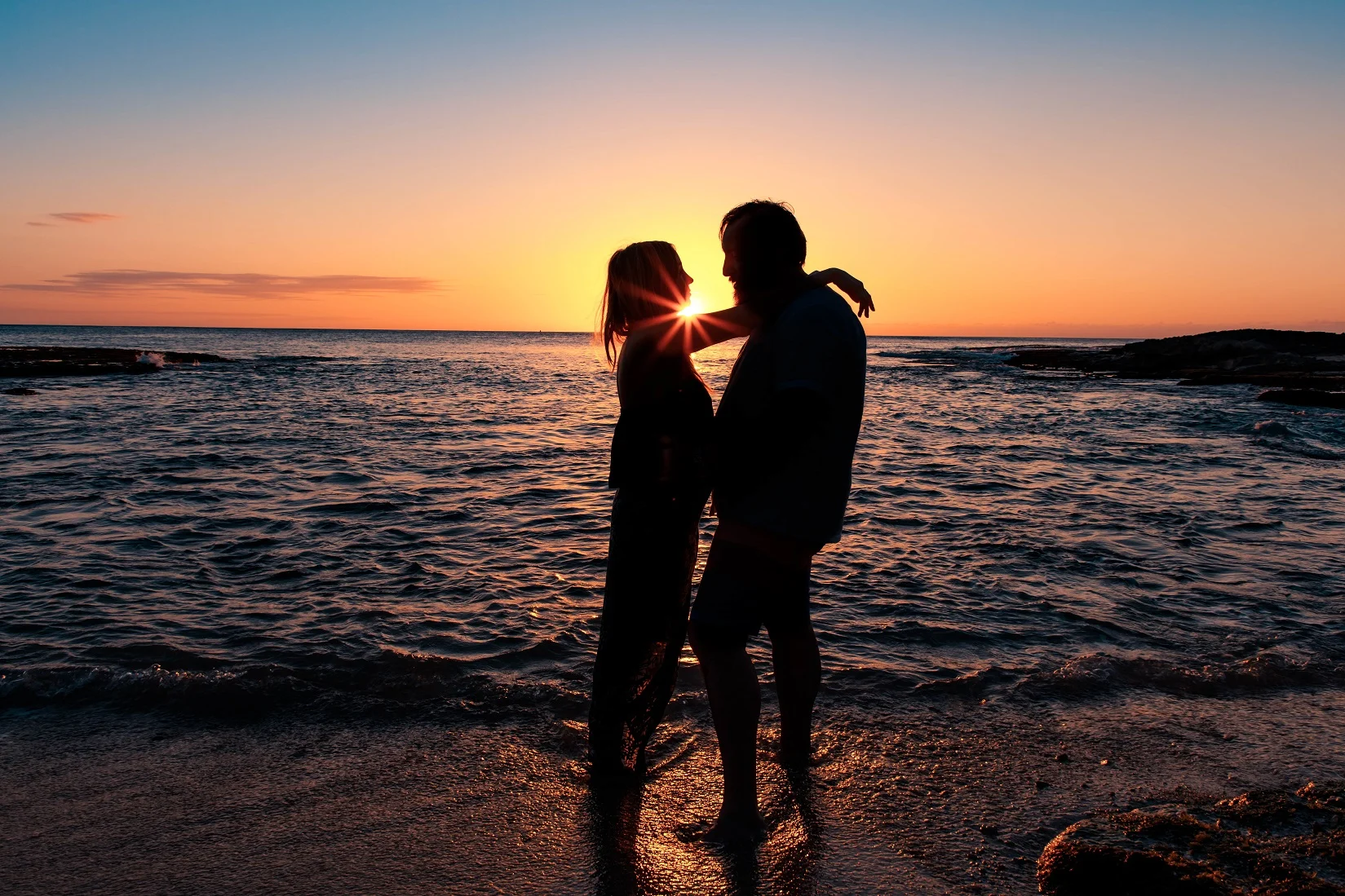 maui sunset couples maternity portrait photograph