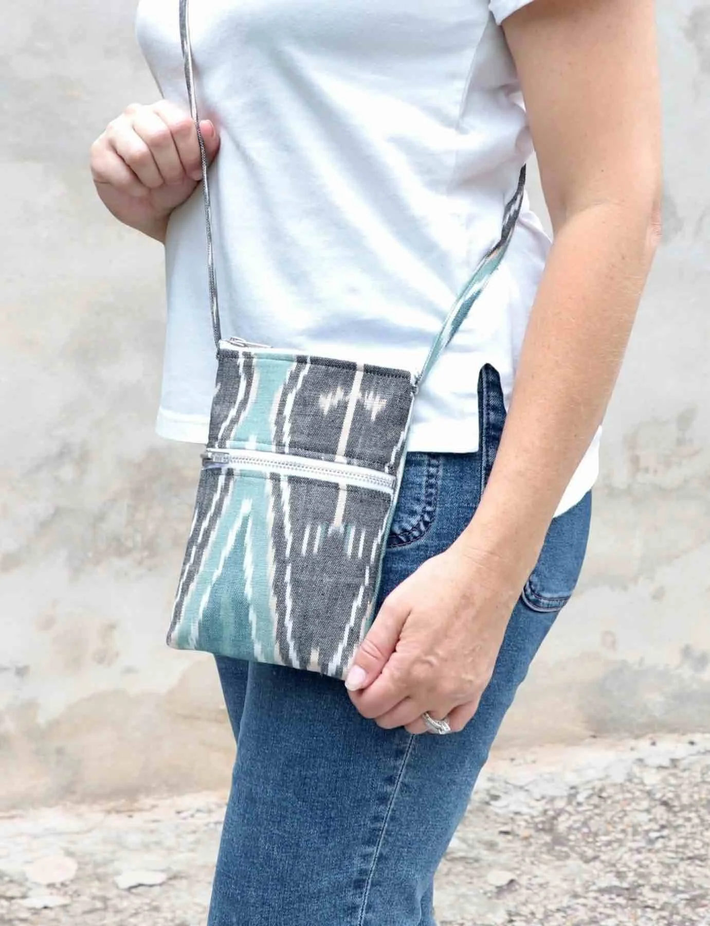 small blue crossbody bag