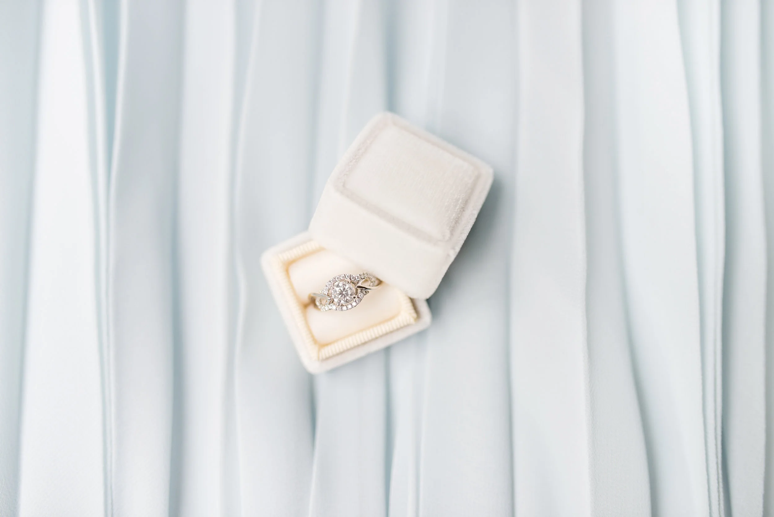 The Ultimate Guide to Ethical & Eco Engagement Rings