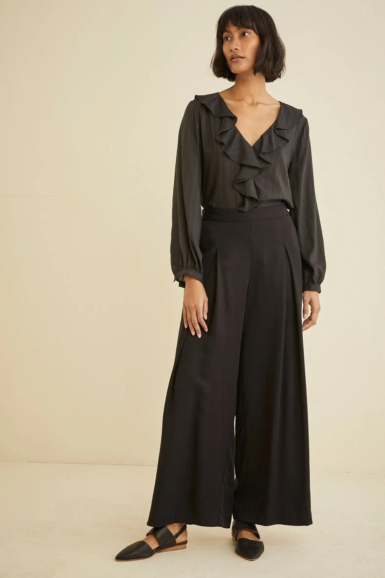 sustainable office wear