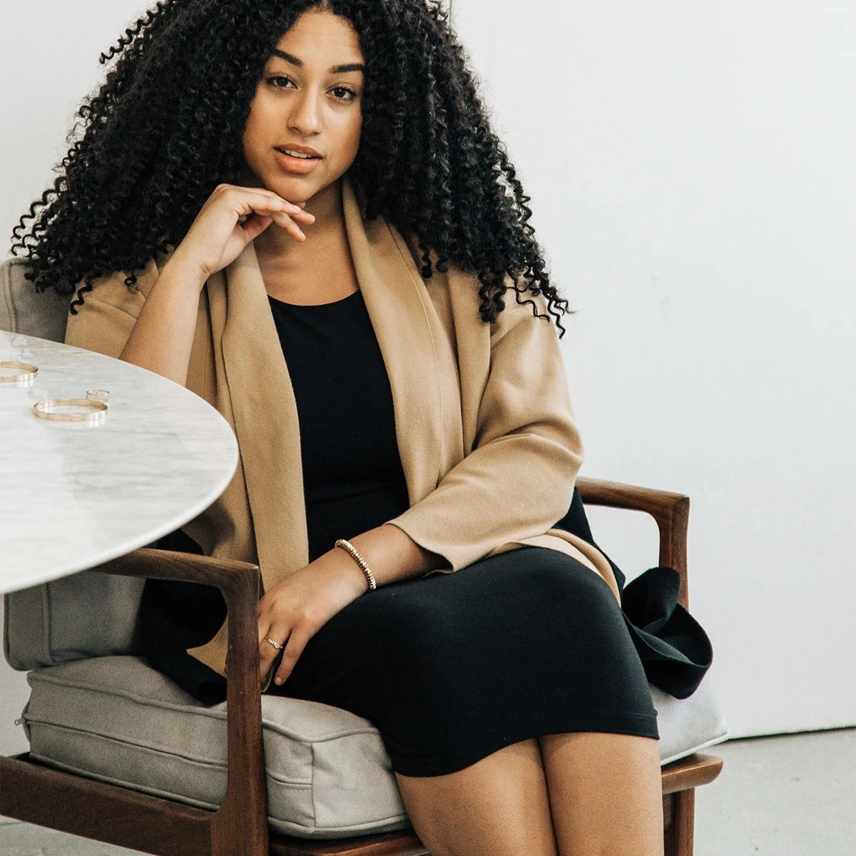10 Sustainable Workwear Brands for Stylish Professional Women