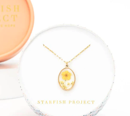 yellow summer flower necklace