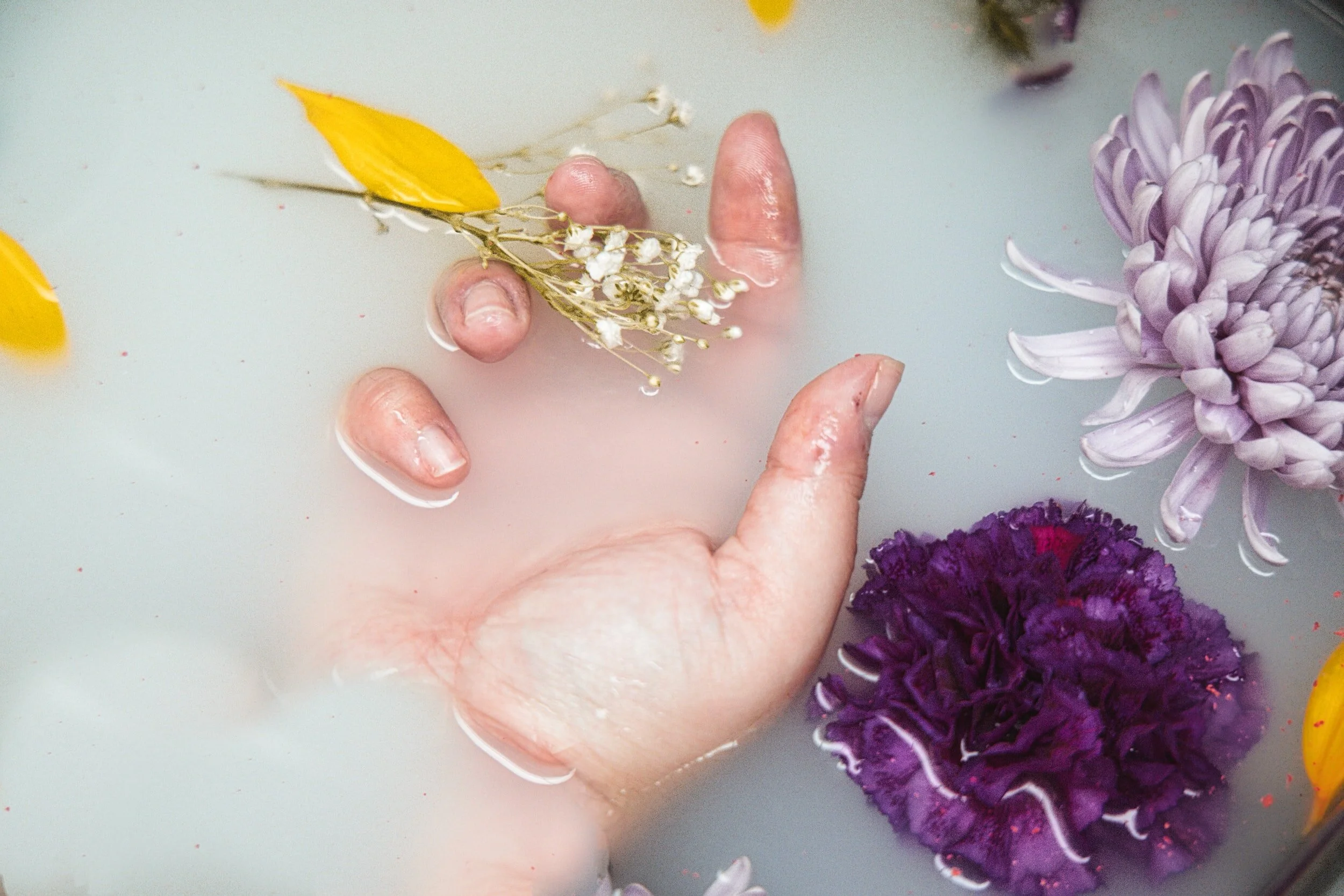 5 Ecofriendly NonToxic Nail Polish Removers — The Honest Consumer
