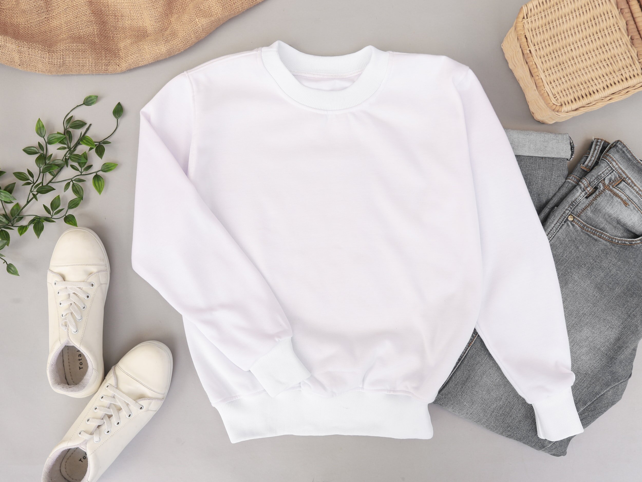 5 Organic Cotton Sweatshirt & Hoodie Brands for Eco-friendly Style — The  Honest Consumer