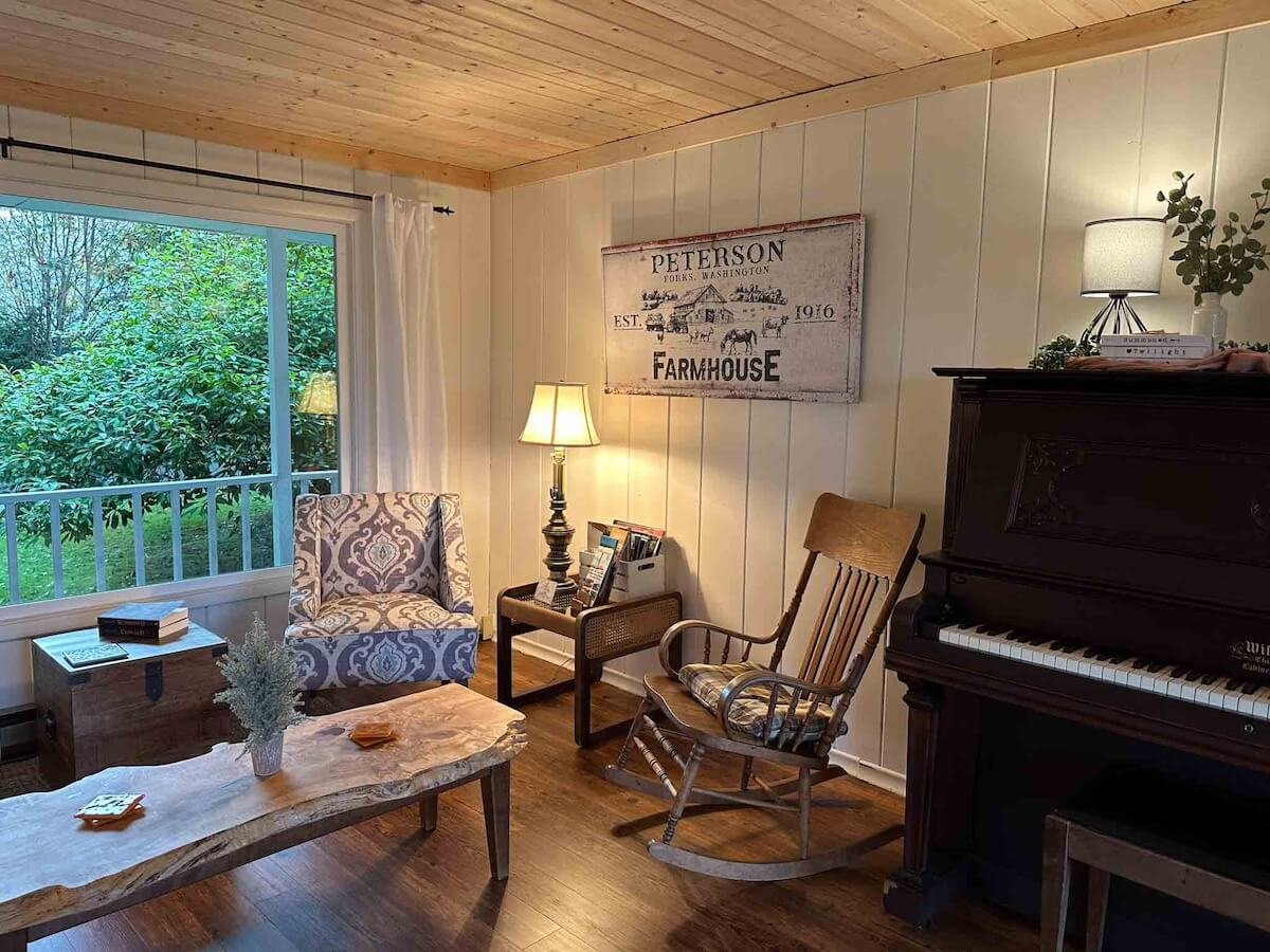 inside of miller tree inn