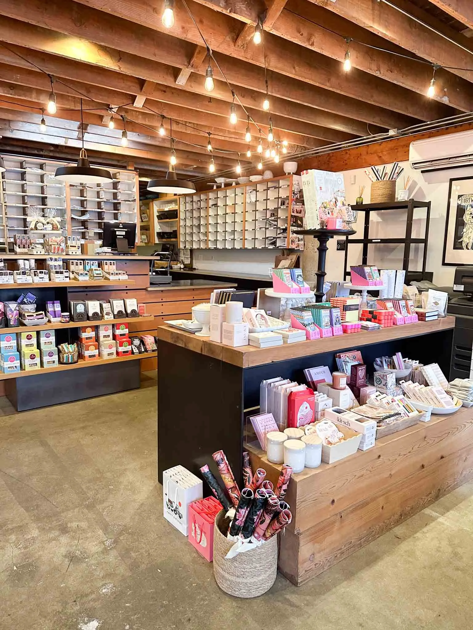 Meet Sip &amp; Ship: The Small Business Making Shipping More Personal