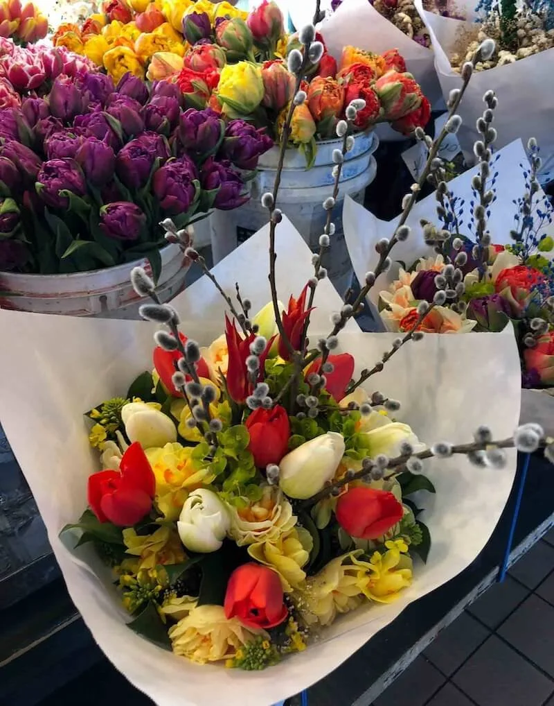 How to Pick Out Eco-friendly Flowers for Valentine's Day