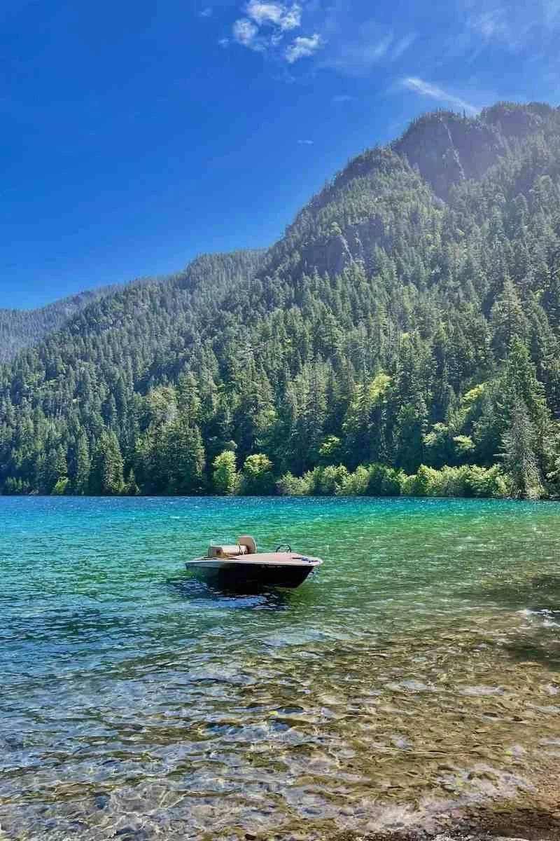 boat on lake crescent in Washington