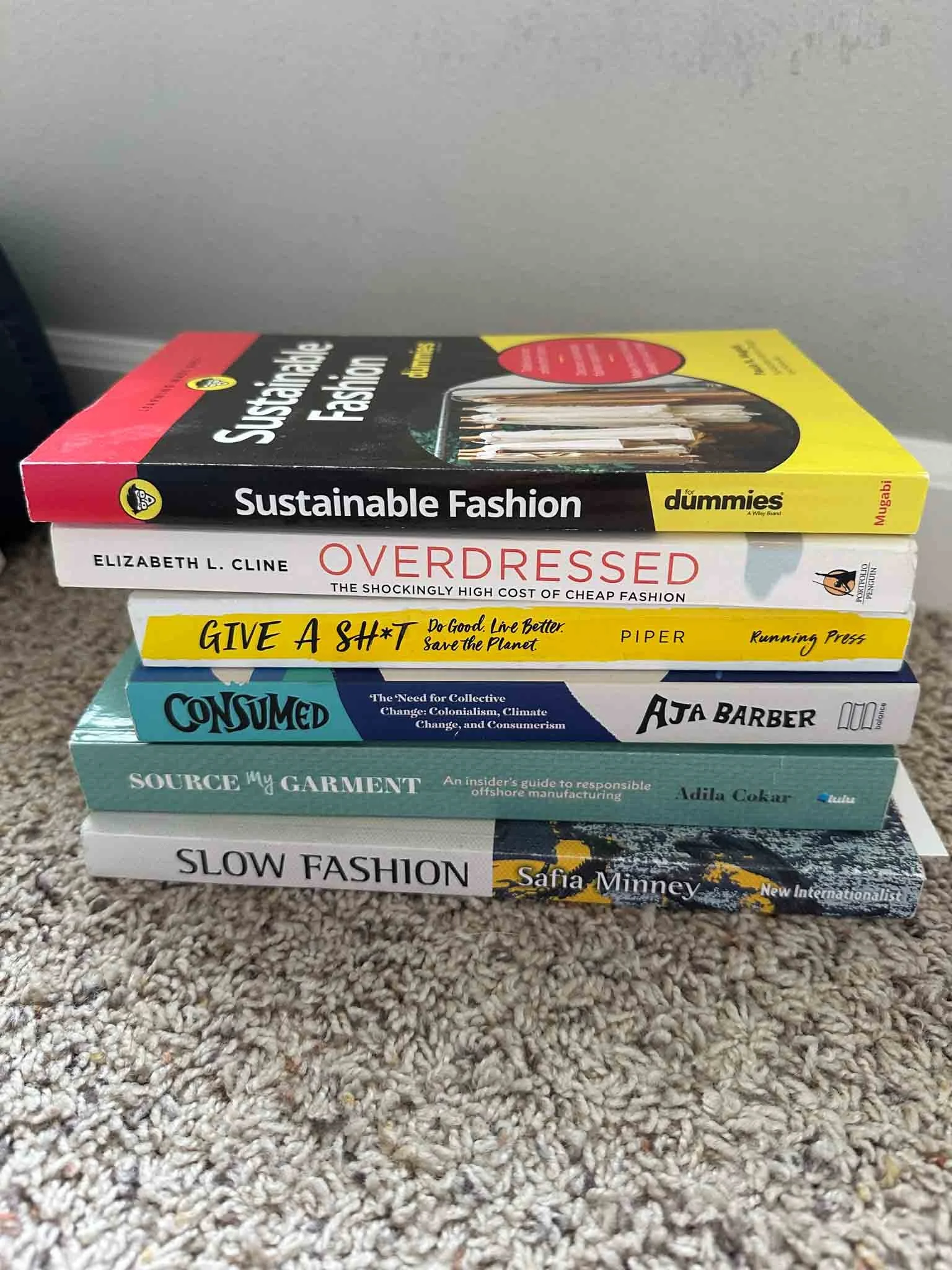 6 Books to Read to Help You Ditch Fast Fashion Forever