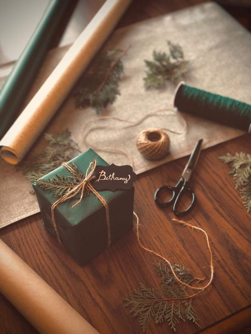 18+ Eco-Friendly Gift Wrapping Options