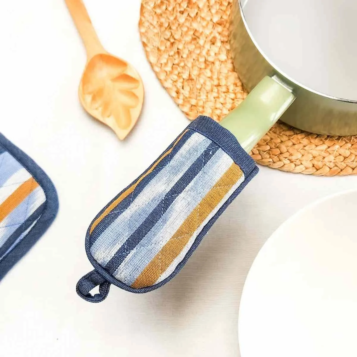 skillet holder fair trade