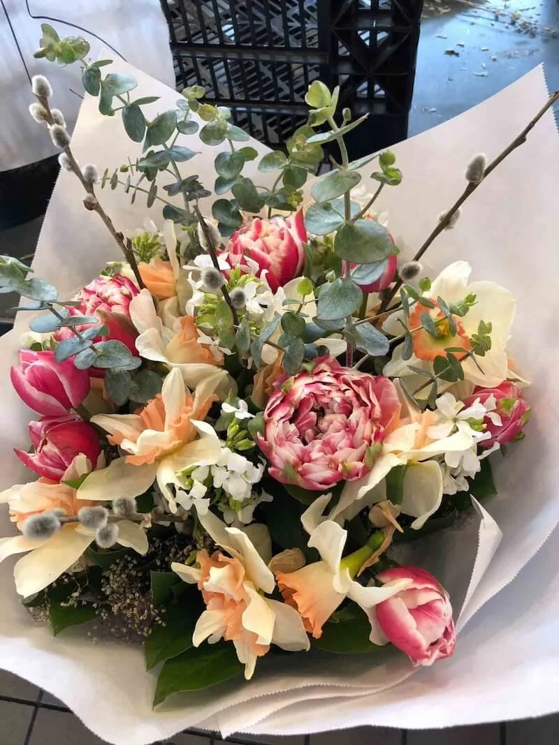 flower bouquet pink peony