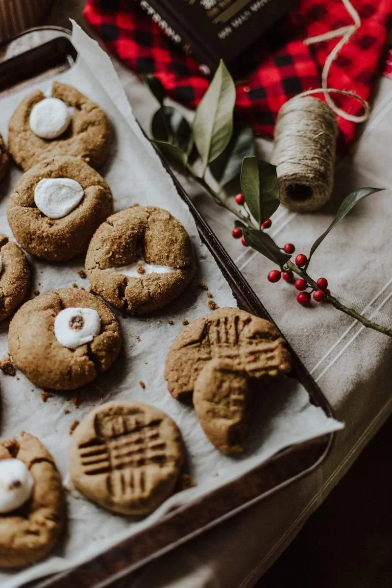 The Nicest Non-toxic Baking Sheets for Conscious Kitchens 2025