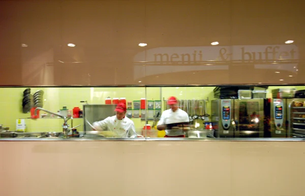 kitchen 1.jpg