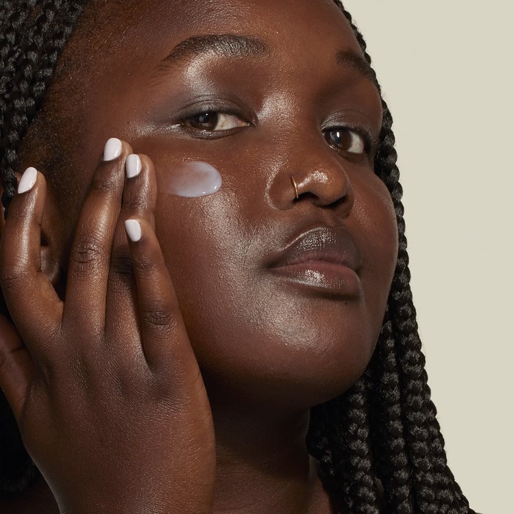 4965_C_IMC_Retail-Photoshoot_Shot46_GelMoisturizer_1240_2400px.jpg