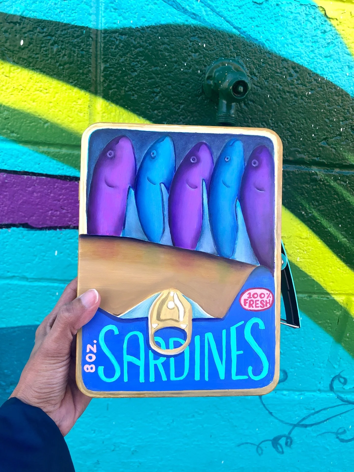 🩵 Swedish Sardines🐟 Stoked to share our piece for the exclusive @dnagalleries Lunchbox Art Show! This was an interesting canvas to paint, and we had a lot of fun coming up with a concept for it. Swipe to see the surprise inside 👀 Check out this pi
