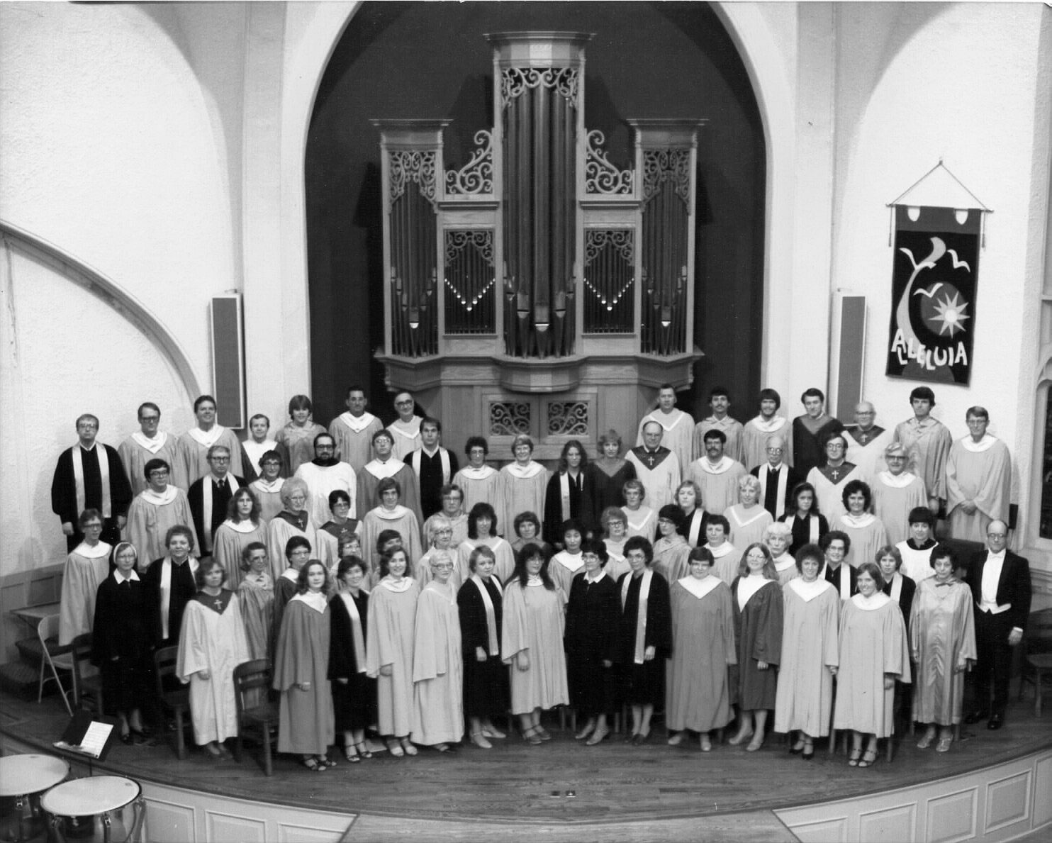 The Coshocton Community Choir in 1982.