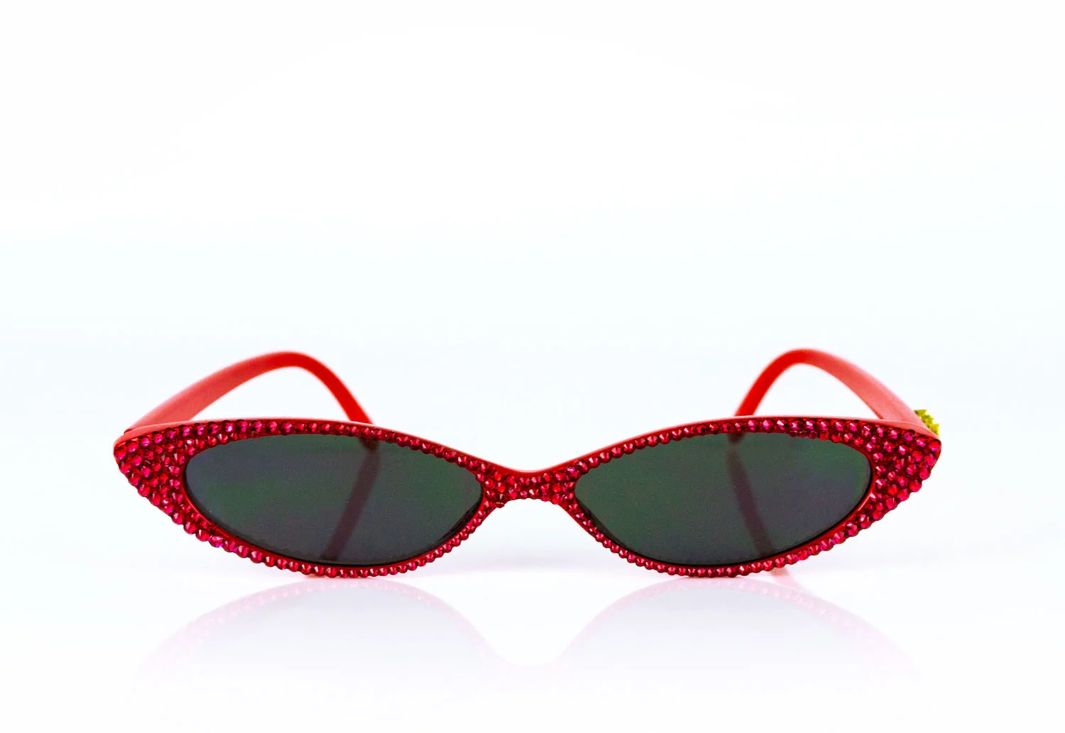 MM_00016_red.jpg