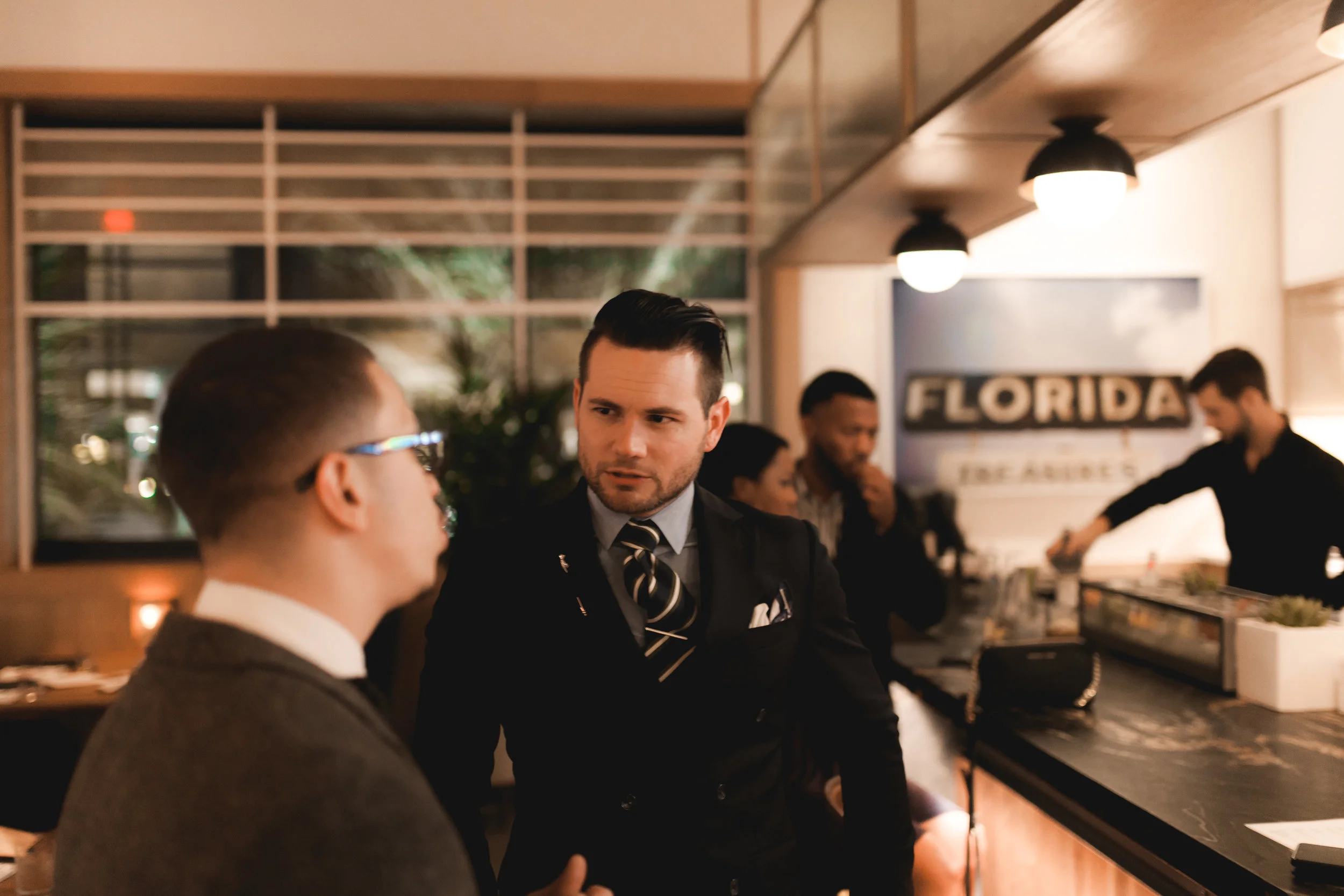 Parkandmorsemenswear The Dapper Hour GregsStyleGuide Earls Kitchen and Bar Orlando