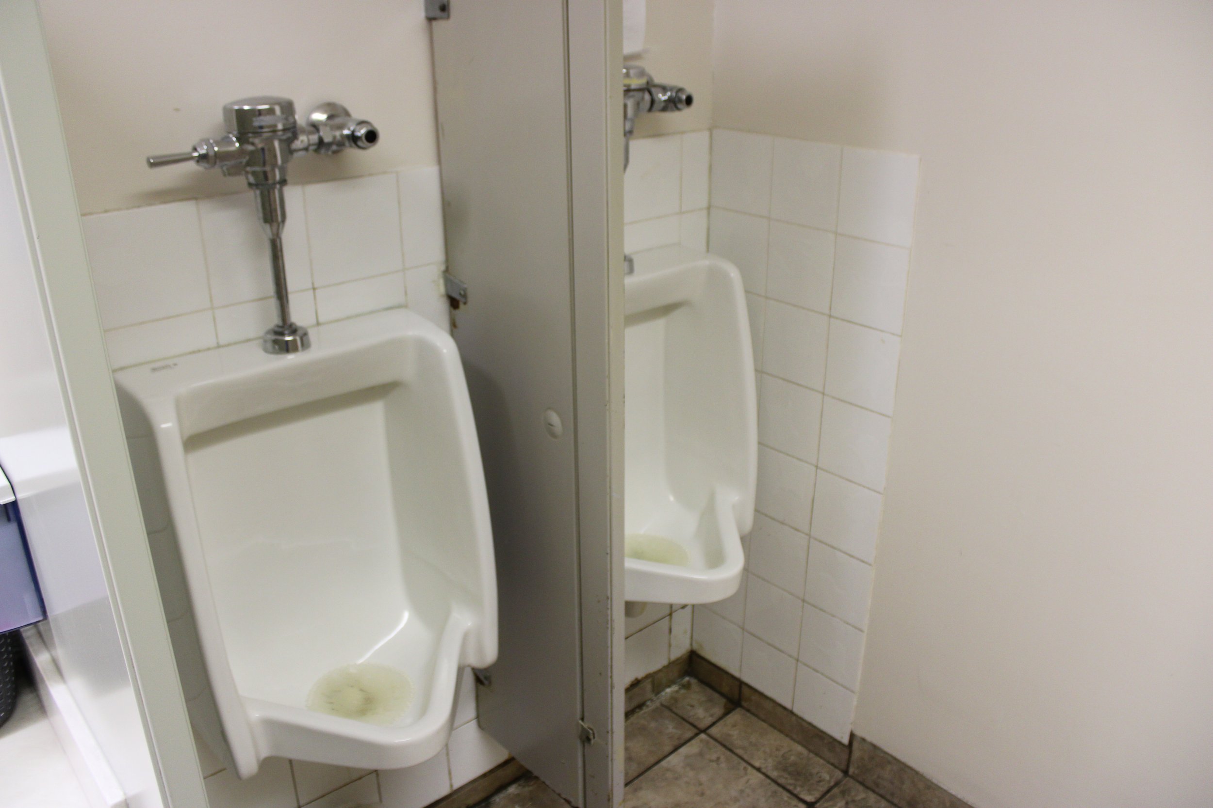 2023_RITCHIE_MEN_S RESTROOM (2).JPG