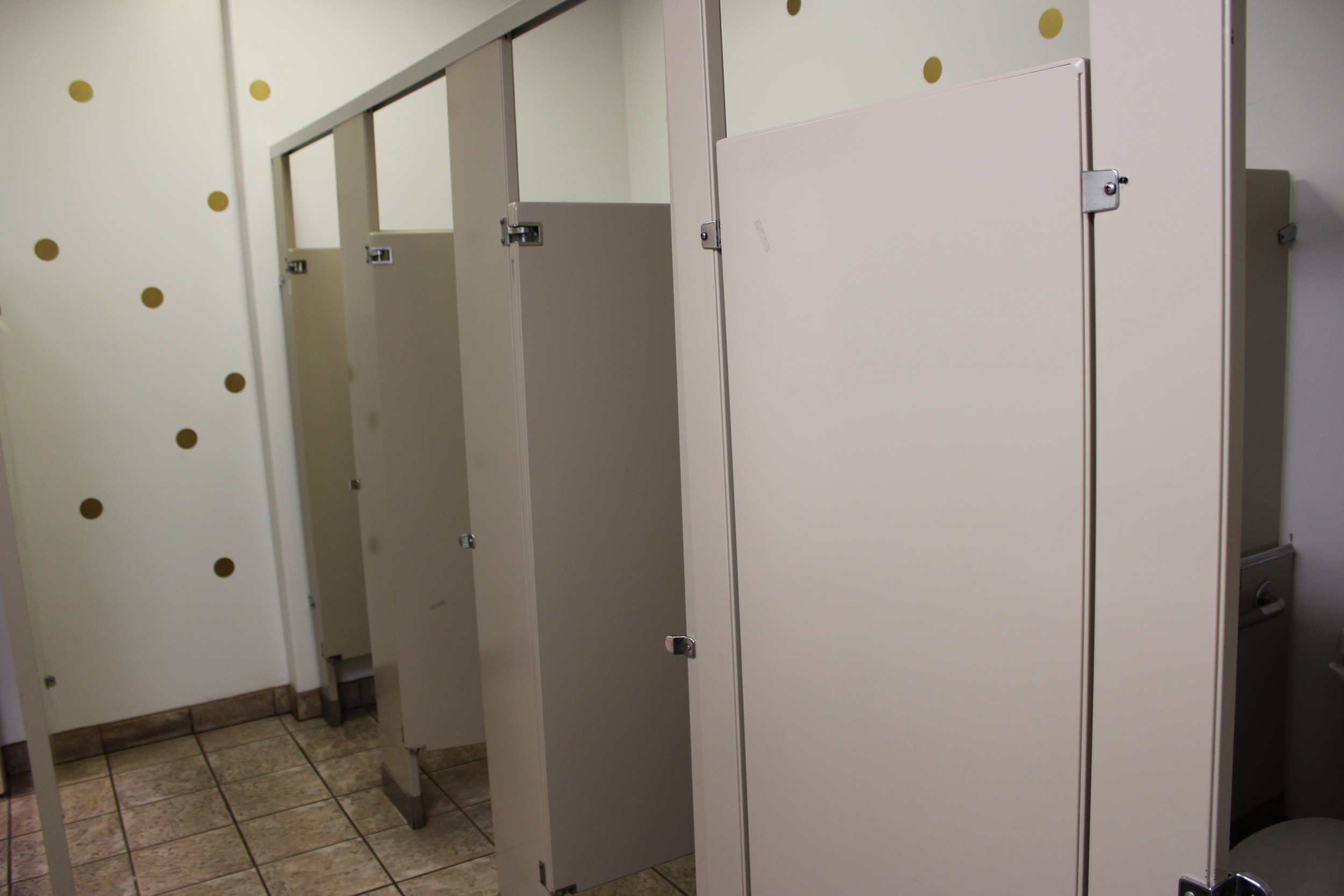 2023_RITCHIE_WOMEN_S RESTROOM (3).JPG