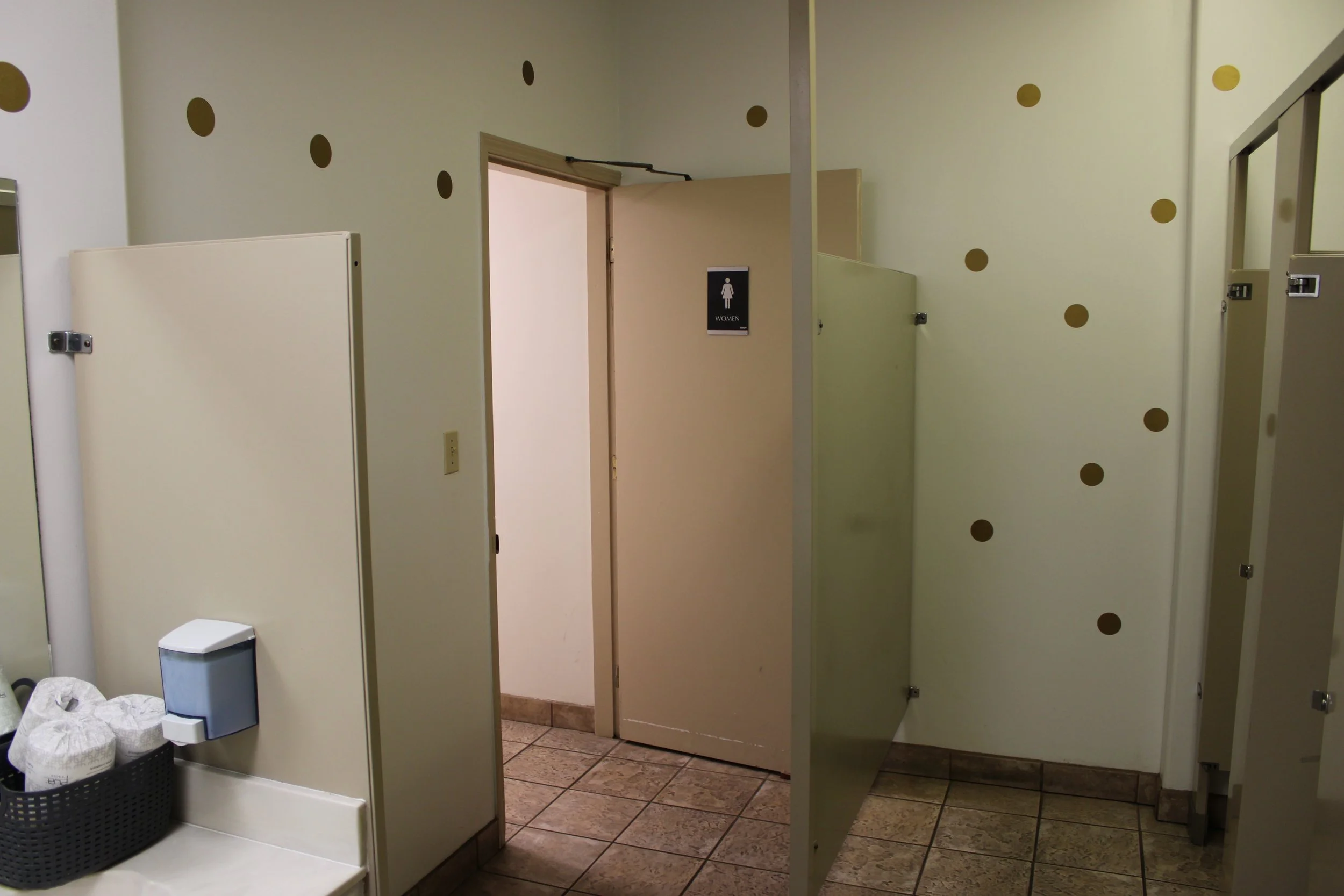2023_RITCHIE_WOMEN_S RESTROOM (2).JPG