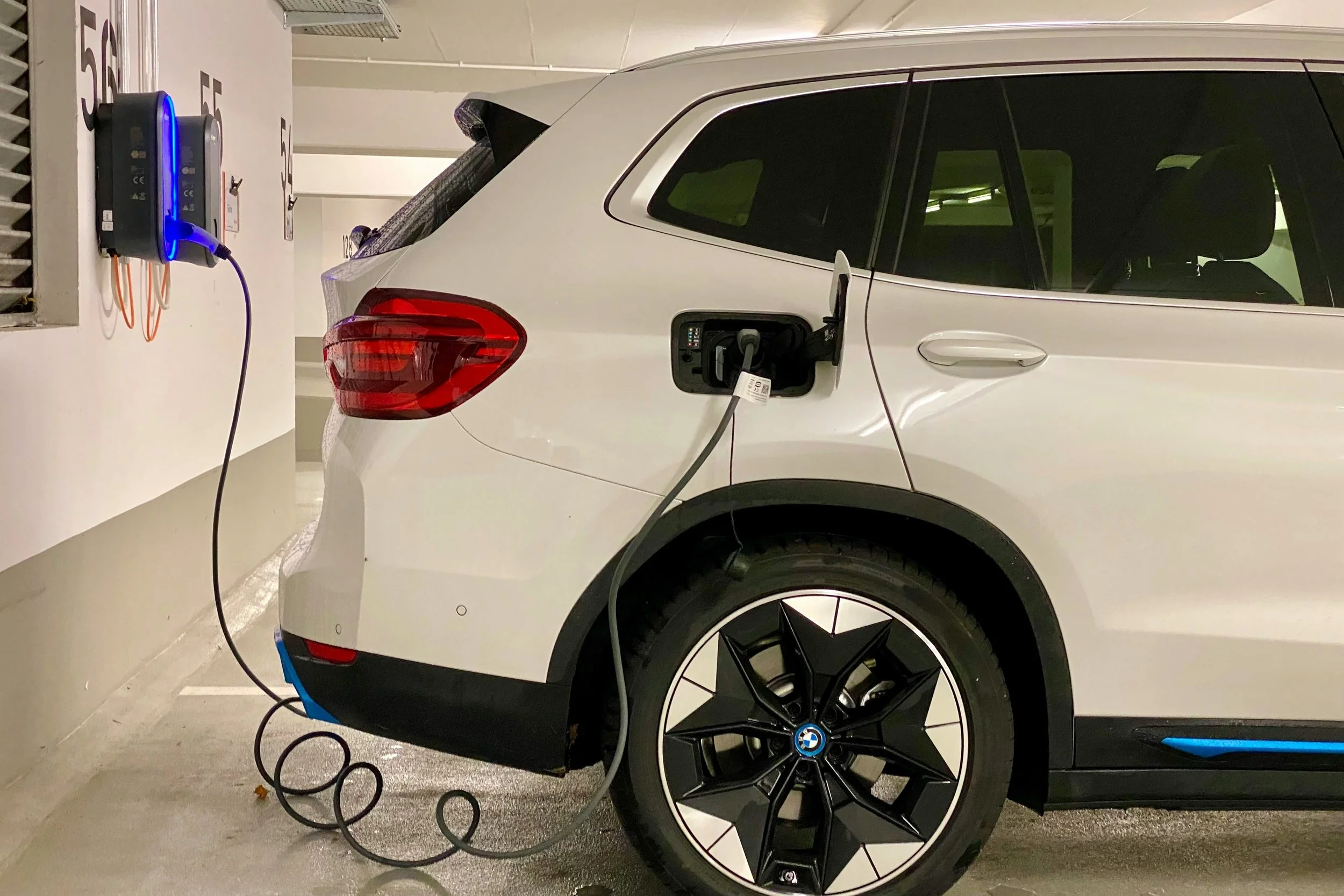 Salary Packaging an Electric Vehicle: A Smart Response to Rising Fuel Costs