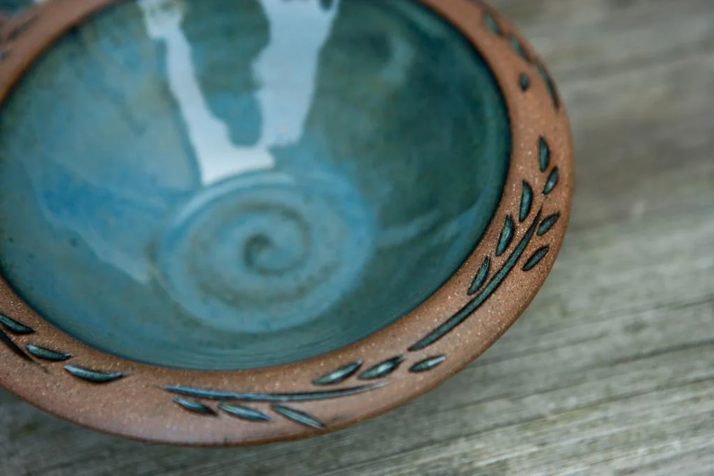 Handmade_Pottery_Bowl.jpg