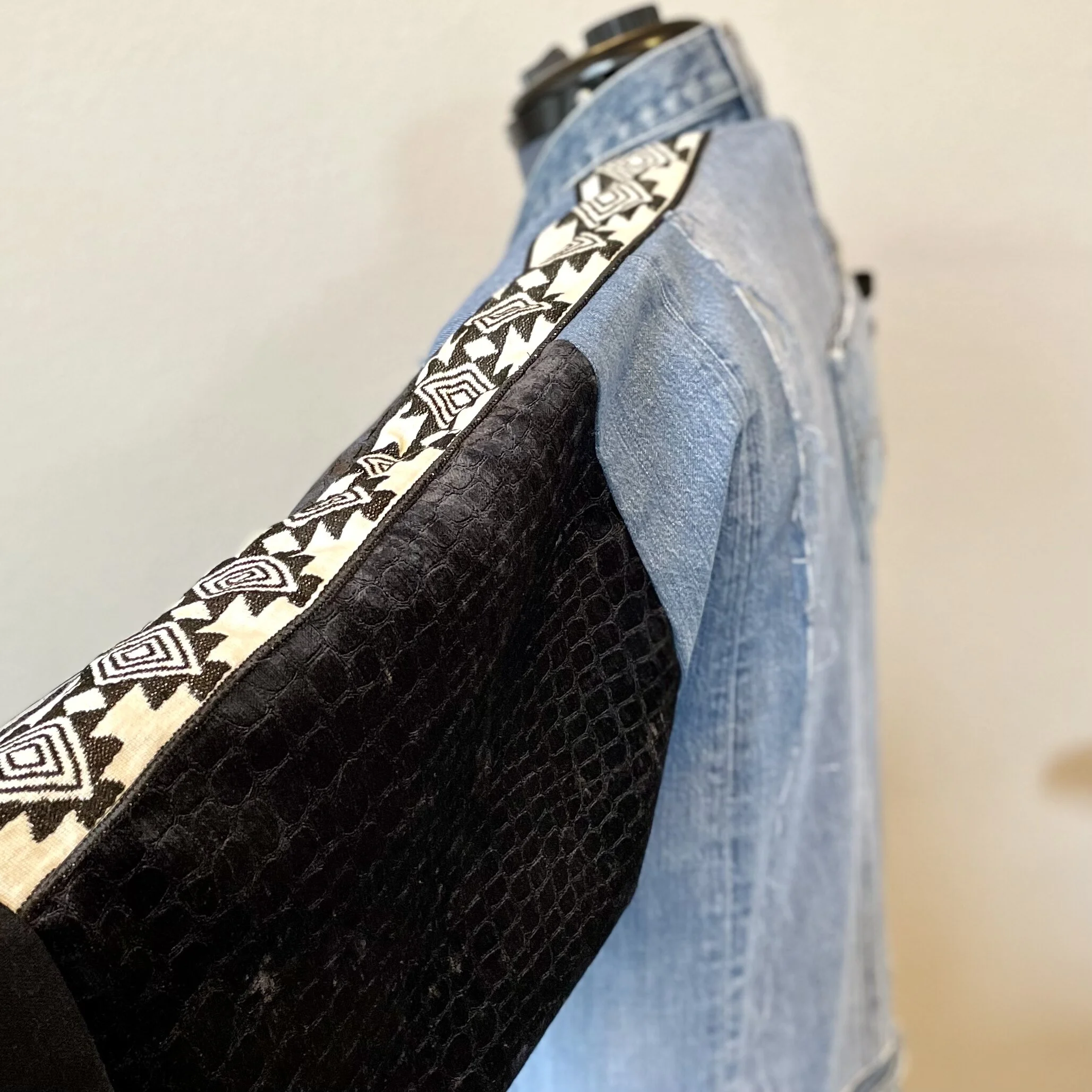 569BC620-99E6-4B52-96F4-1E434F5B4BA4