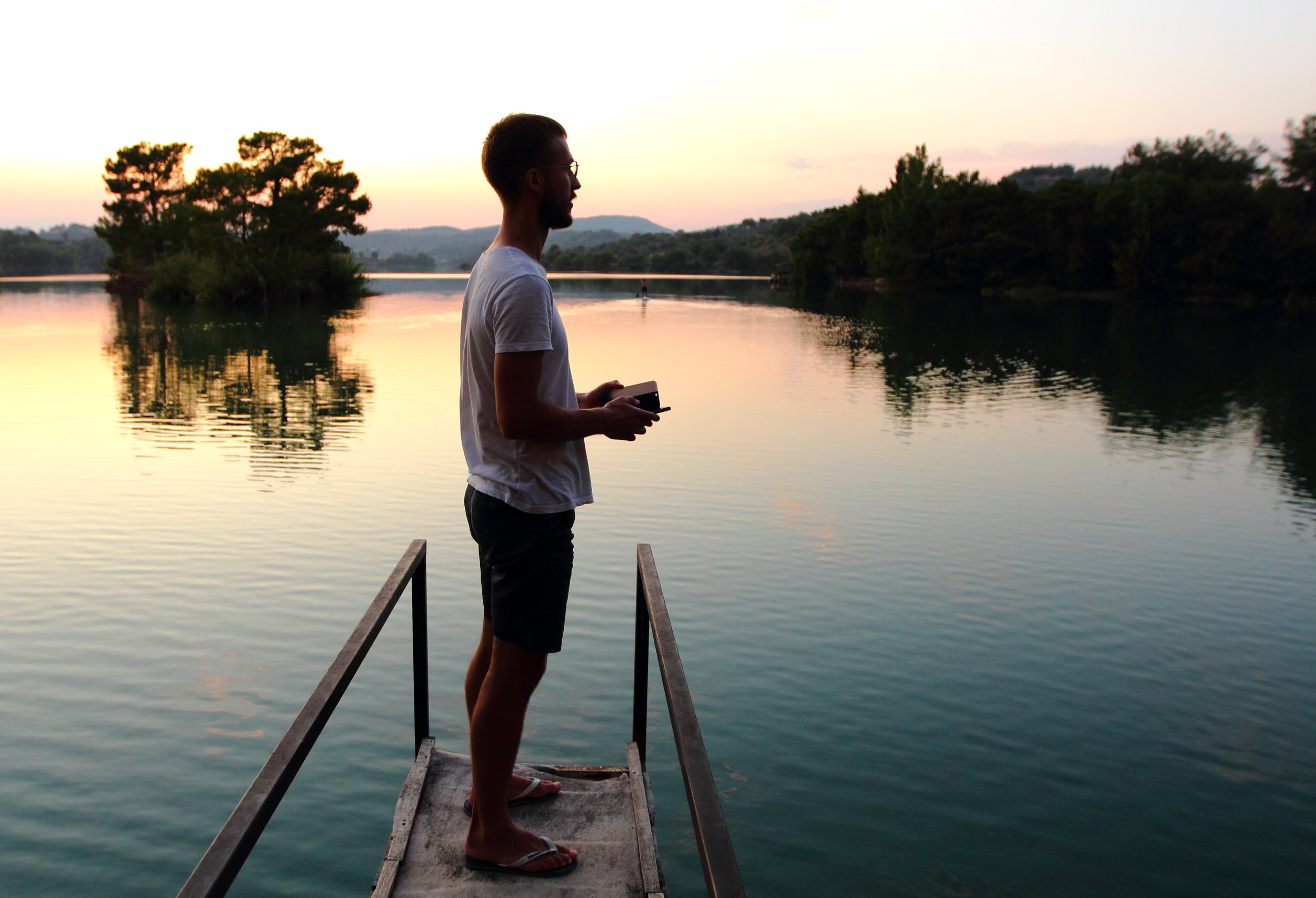 Push Retreat - Lake 28.JPG