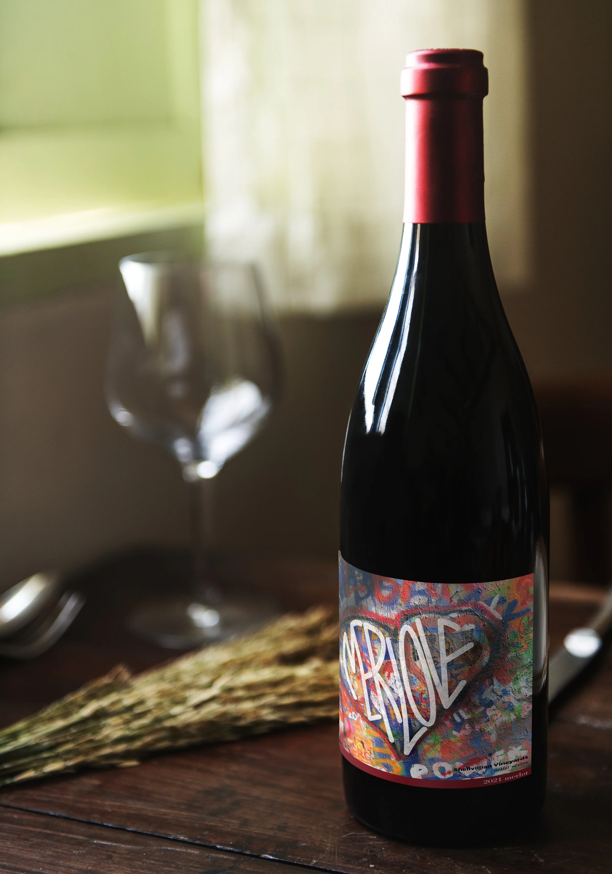 wine bottle-merlove.jpg