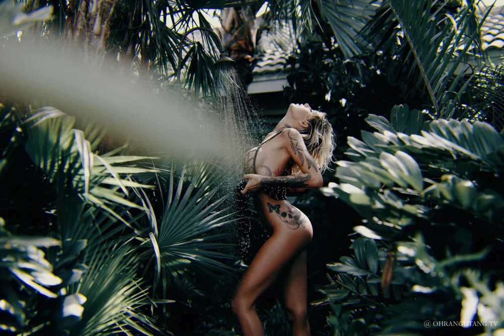 OHRANGUTANGTV MISS TINA LOUISE SET-4.jpg