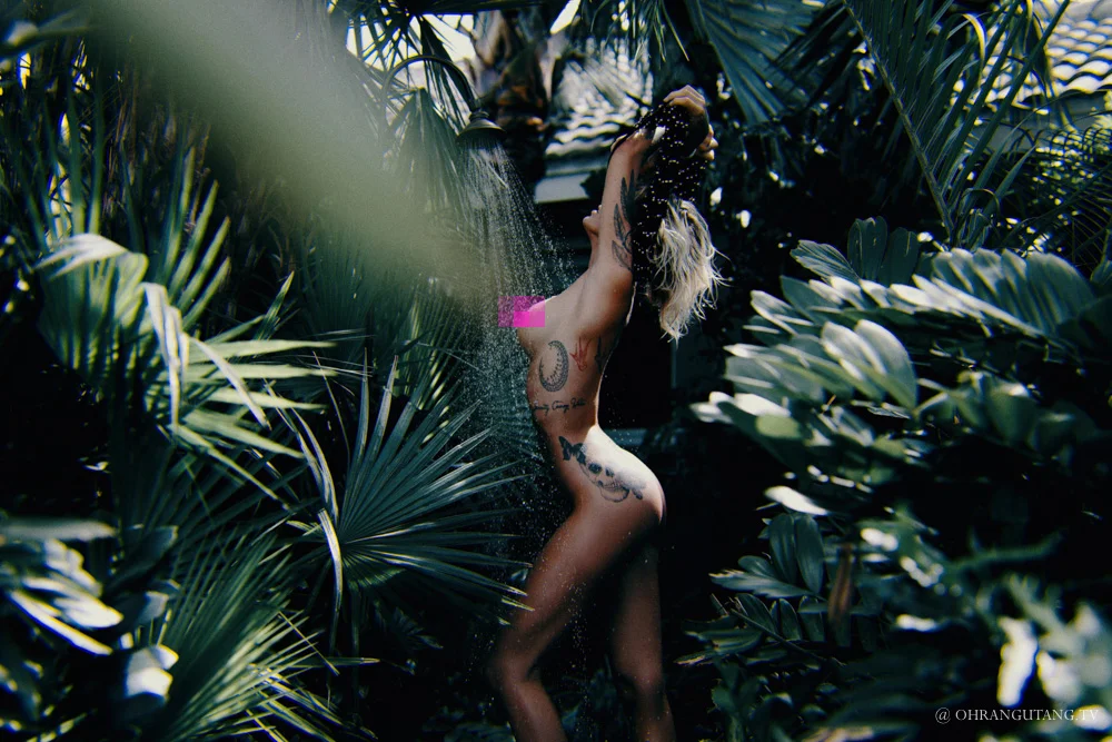 OHRANGUTANGTV MISS TINA LOUISE SET-5.jpg