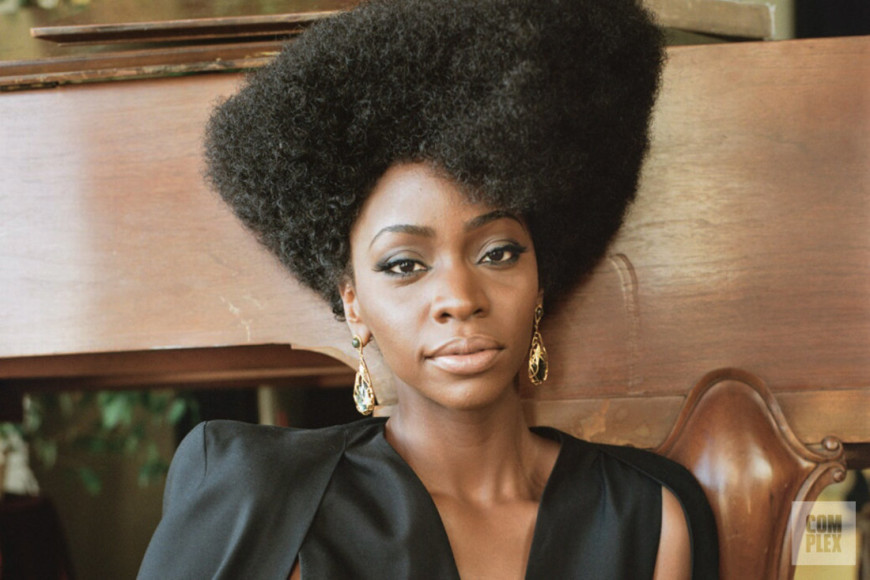 curls-understood-teyonah-parris-complex-magazine-870x580.jpg
