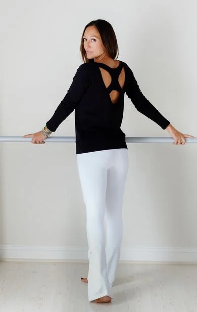 Me Pre-Surgery. I am so going to rock these white Splits59 Raquel tights again!