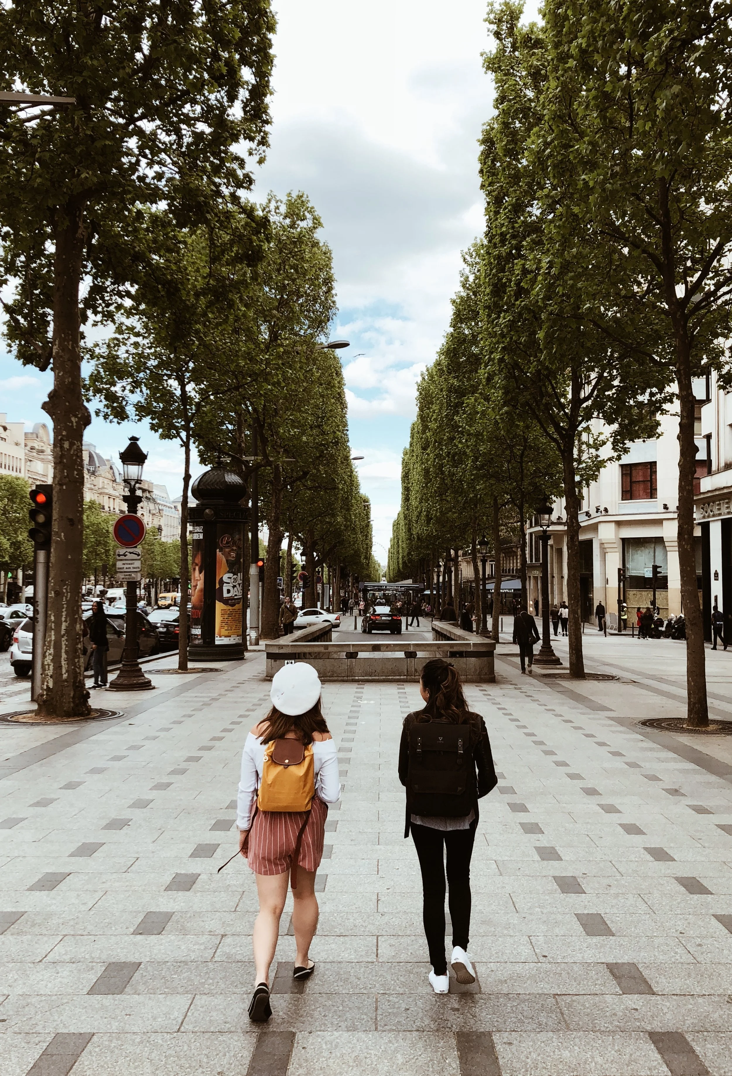 Photo by Adrian Narvaez