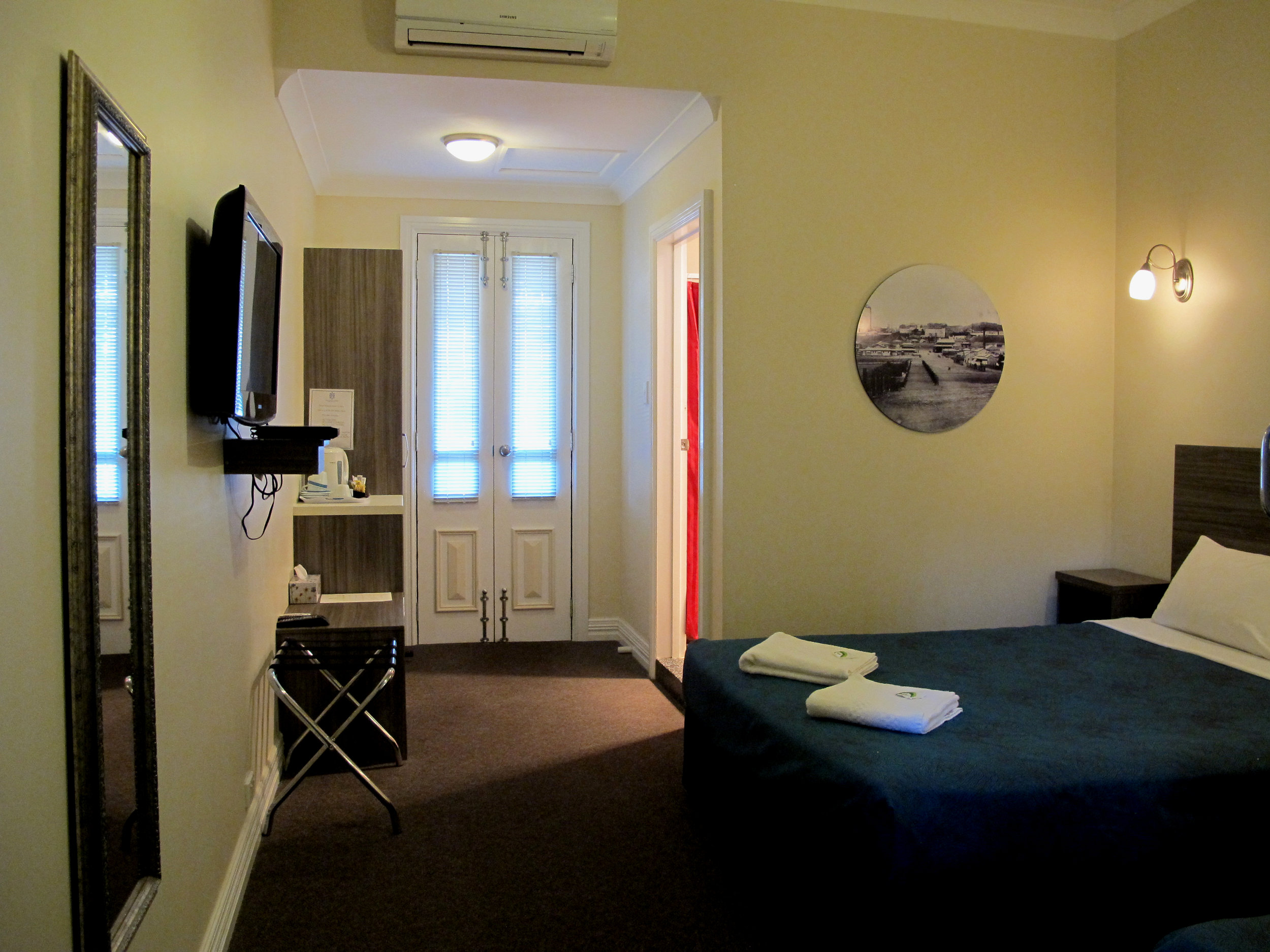 Balcony room with ensuite