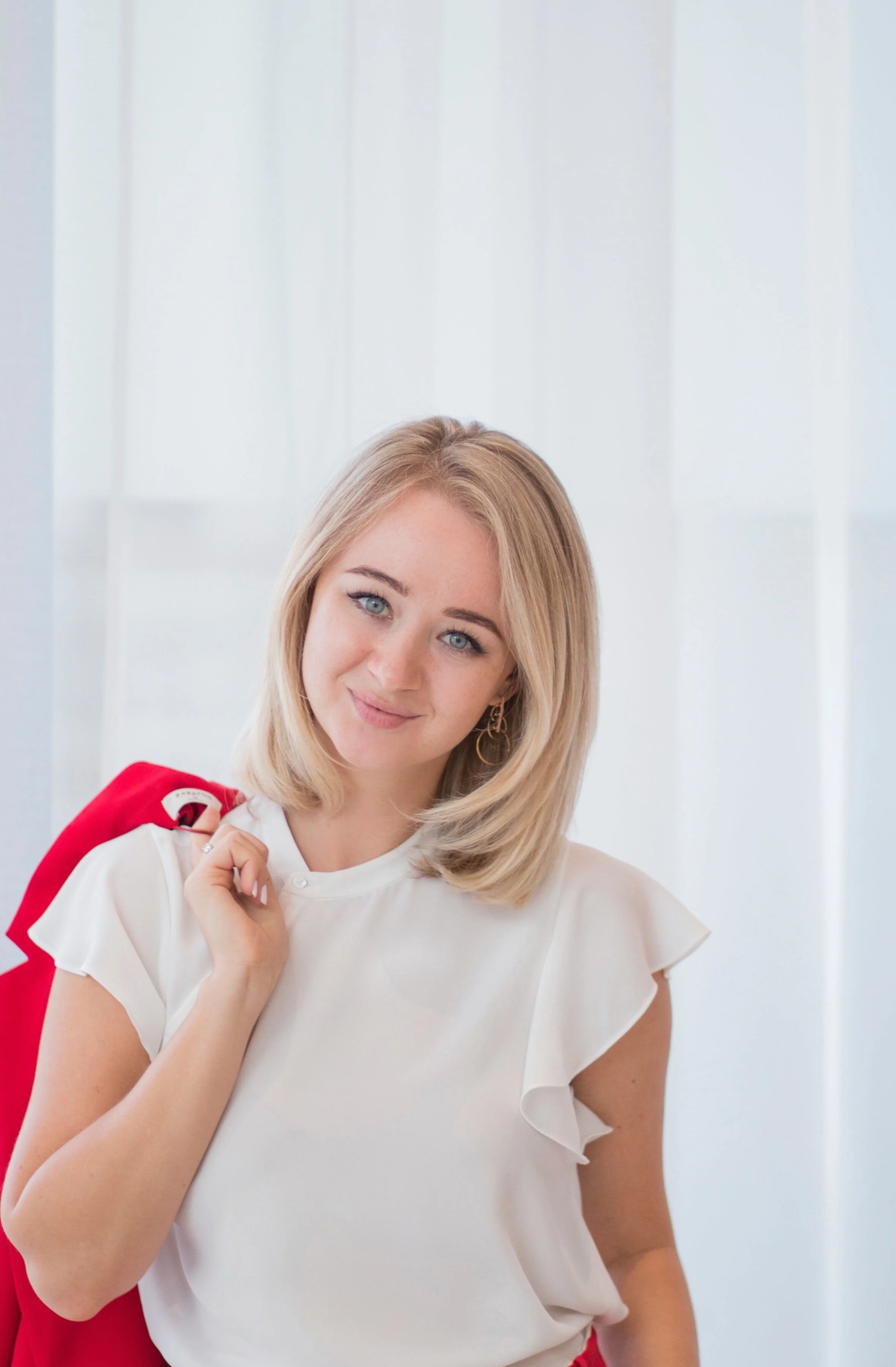 Episode 138: What Does Your Home Say About You? An Unexpected Coaching Tool That You Can Use To Access Your Subconscious Mind (1st Interview) with Olena Gisys