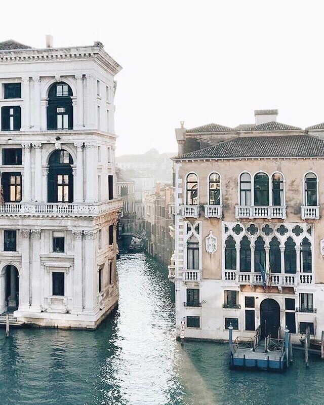 He has risen indeed. 🙏 Happy Easter!
.
.
.
.
 #Inspo #prettyviews #serene #SundayLeisure #SL #ShopSL #Leisure #Athleisure #SundayBest #SundayVibes #Mood #Pinterest #Moretocome #GetReady