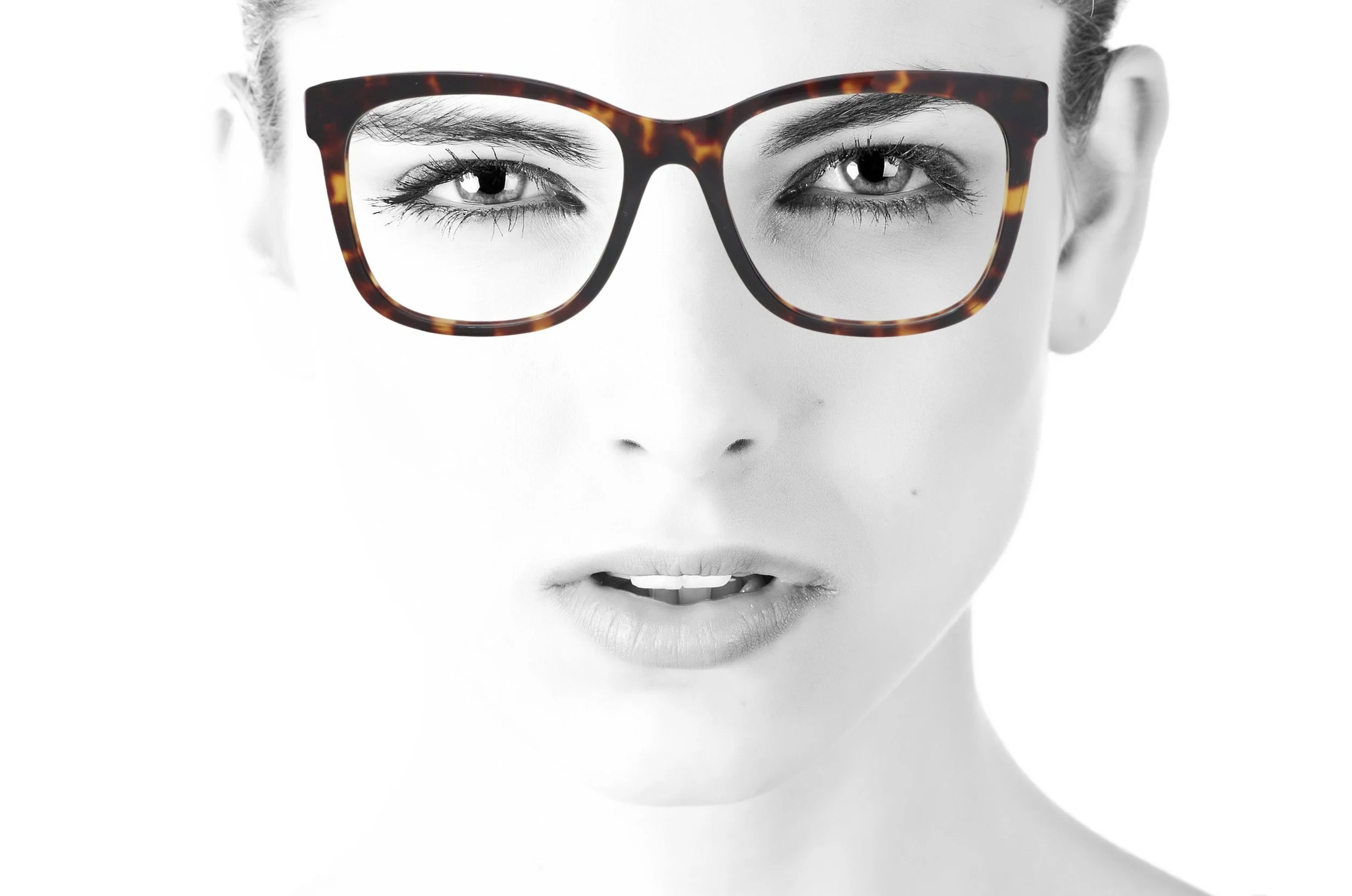 peep eyewear, luxury Chanel 3392 glasses (1).jpg