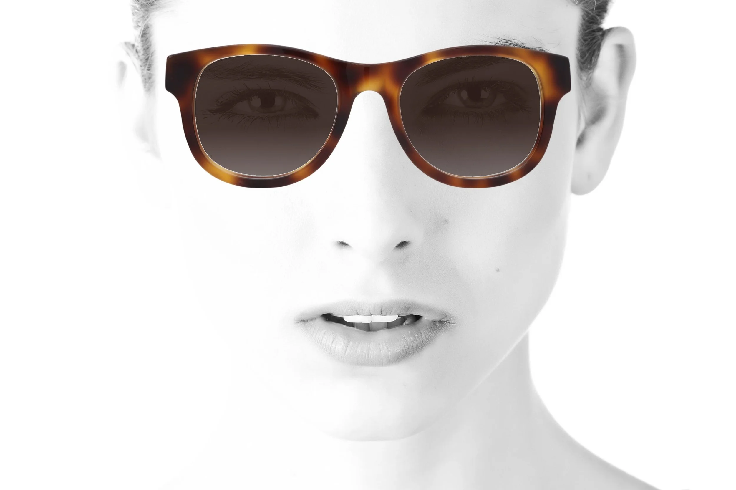 Peep eyewear, preloved designer Gucci GG0003S 003 glasses