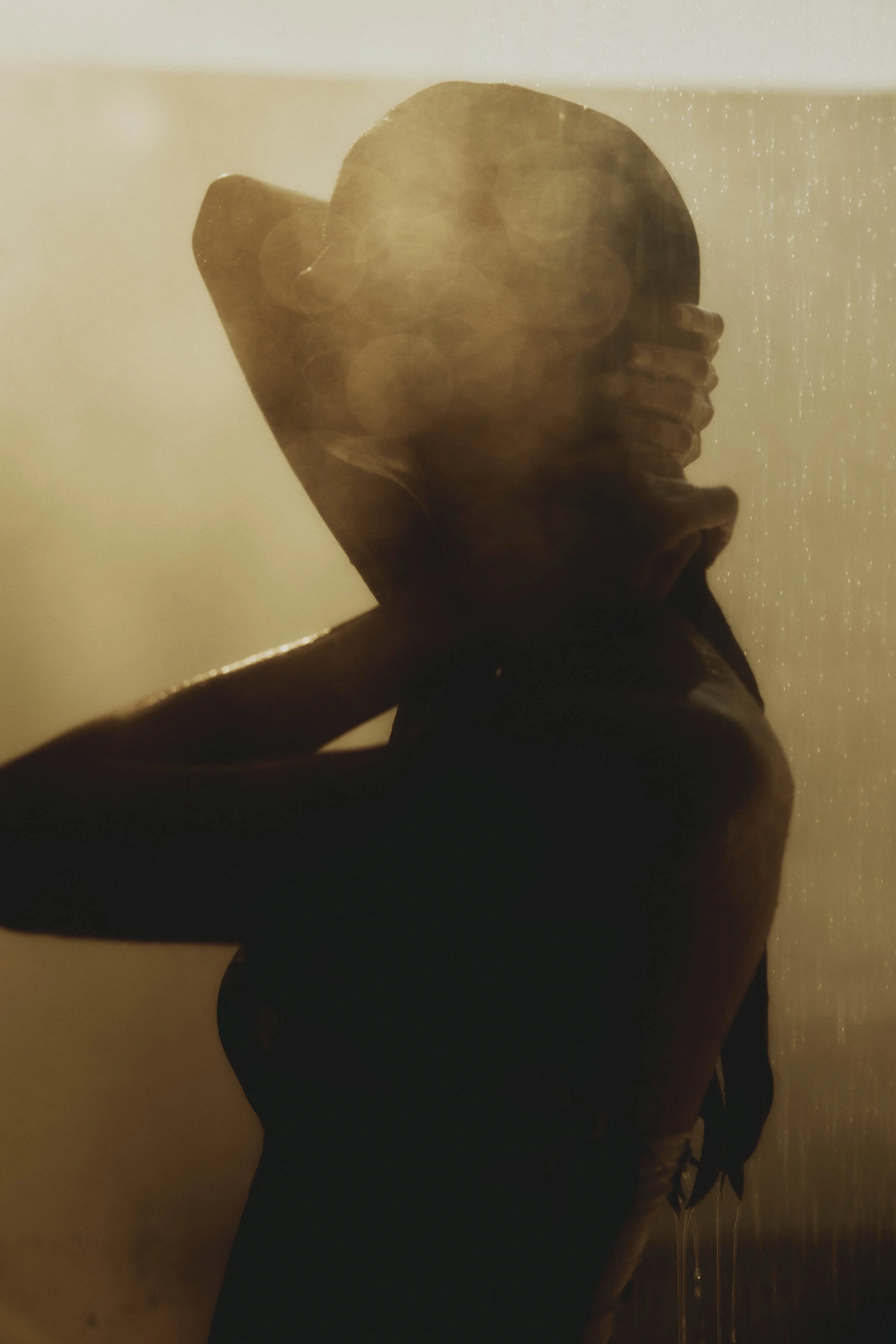 WEB 250505_THE_CLIFFS_03_SHOWER_078 copy.jpg