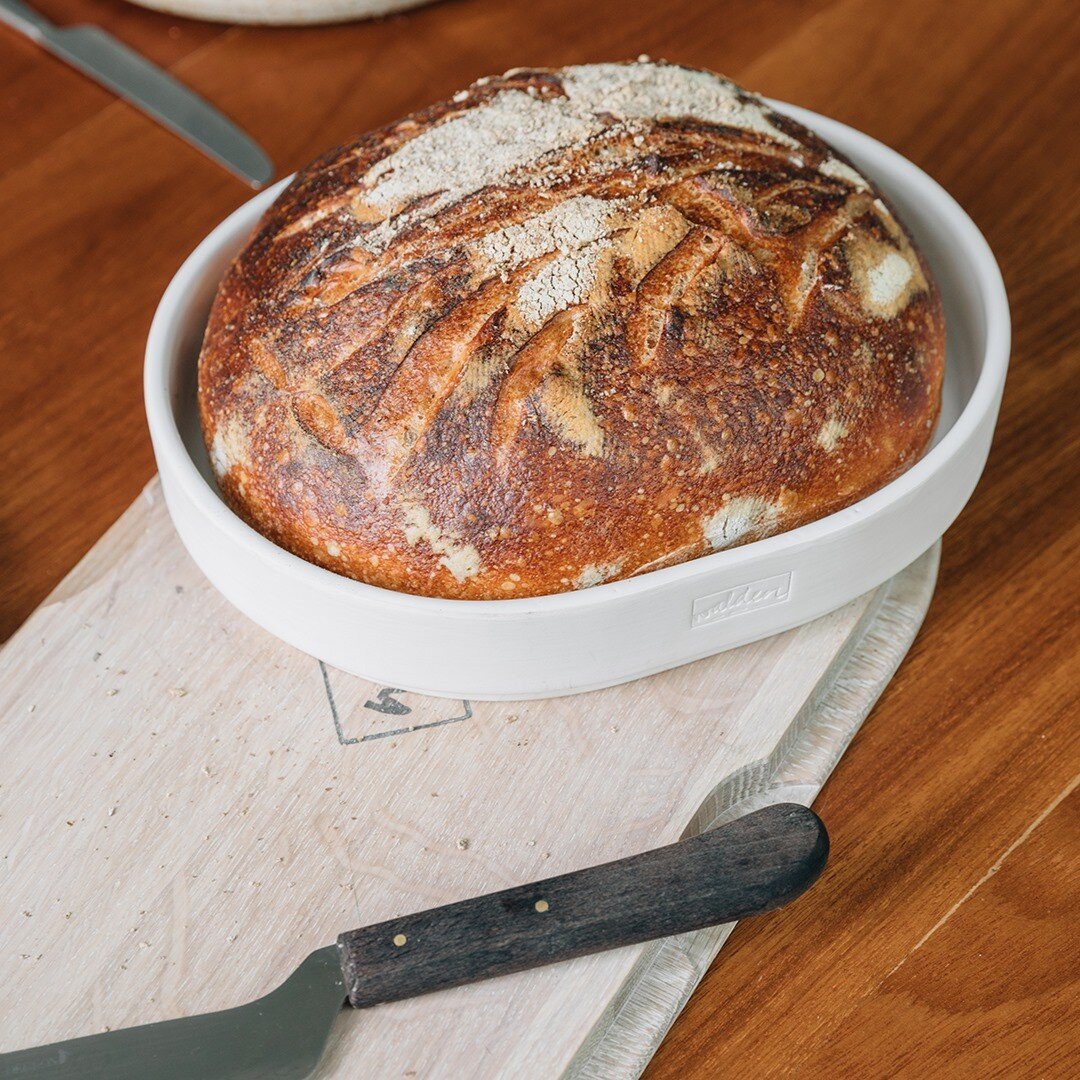 Riechst du es auch ? Oh wie das duftet, der Geruch von frisch gebackenem Brot erf&uuml;llt das ganze Haus. 🌿🥖

#entdeckedeinenatur #waldenity #walden #terrabox #baking #breadbaking #breadmaking #breadlover #k&uuml;che #kochen #k&uuml;chenliebe #k&u