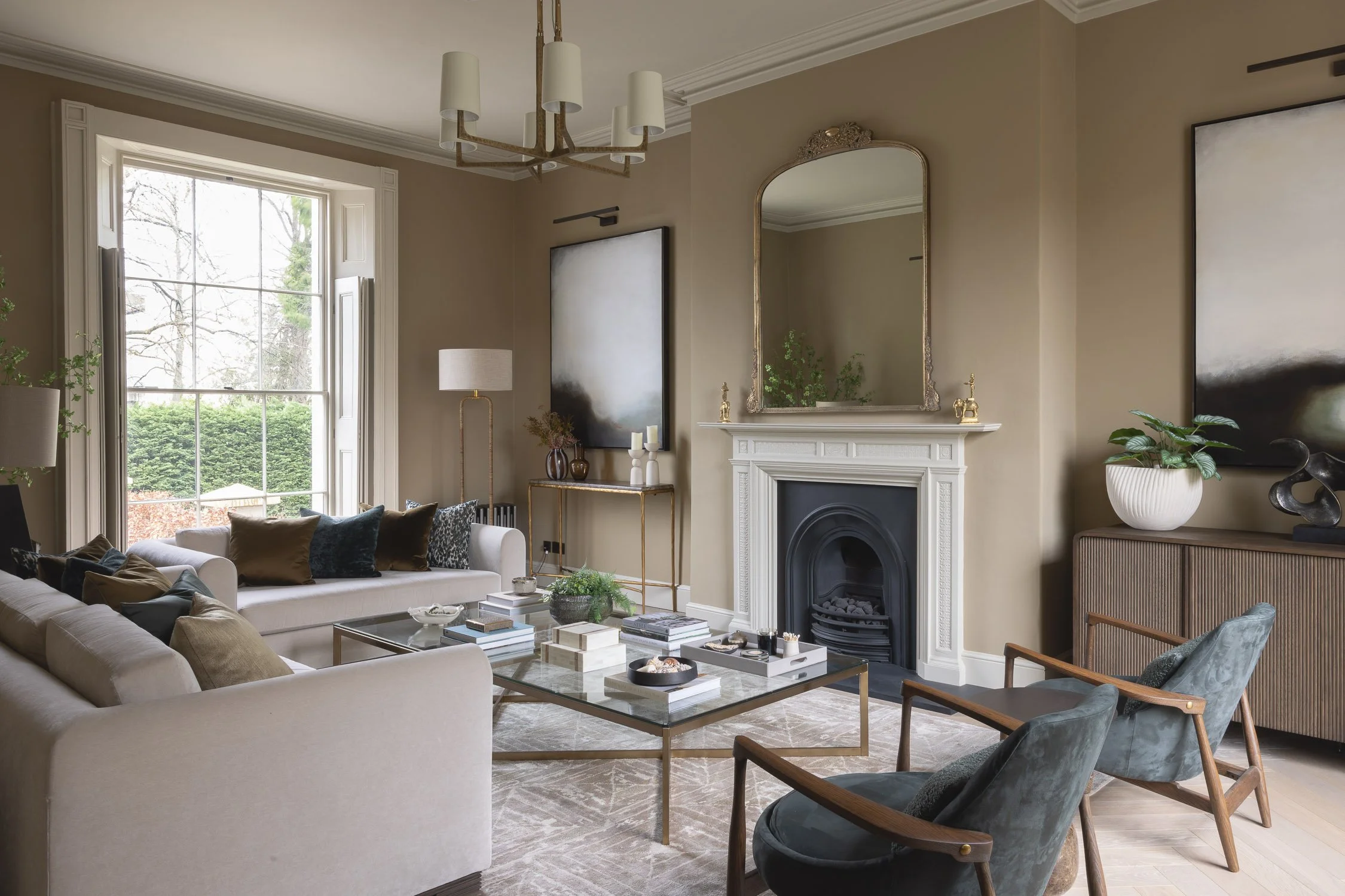 Living Room-5.jpg